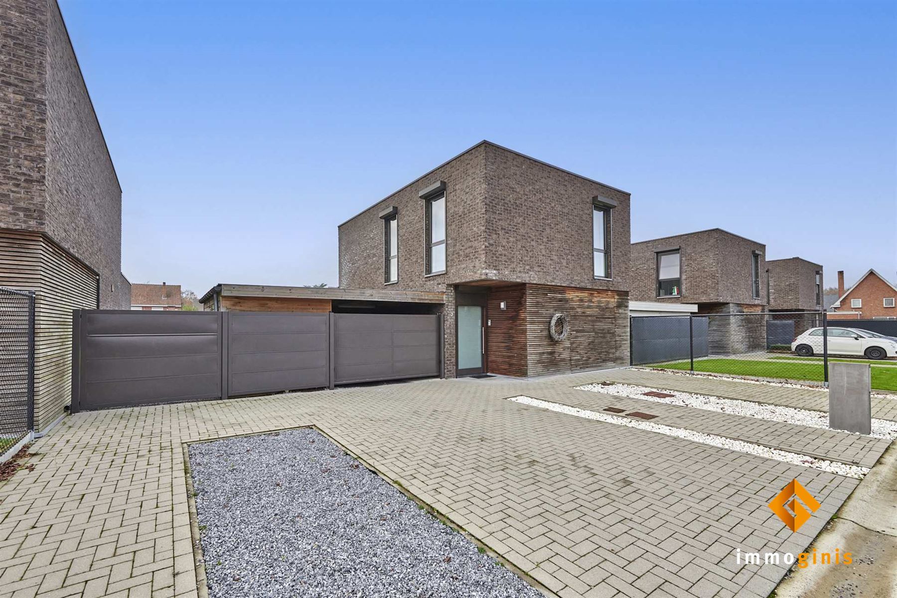 Moderne vrijstaande woning met 2 à 3 slaapkamers op een mooi perceel van 5a37ca. foto 2