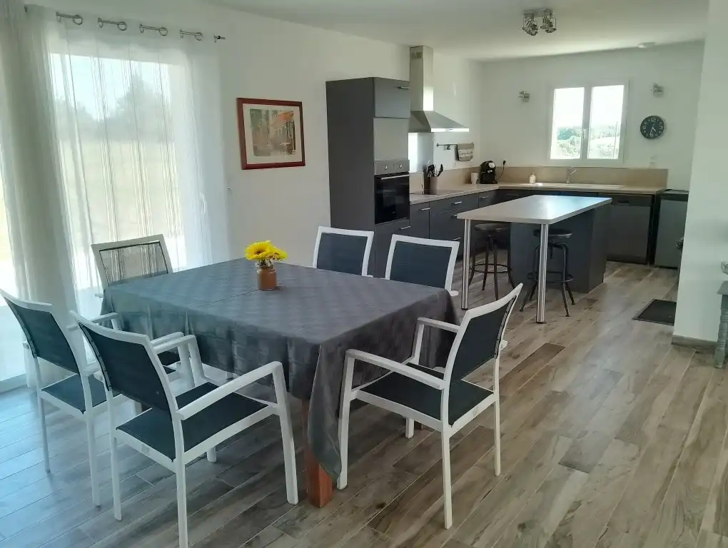 Rustig gelegen vrijstaande woning  foto 4
