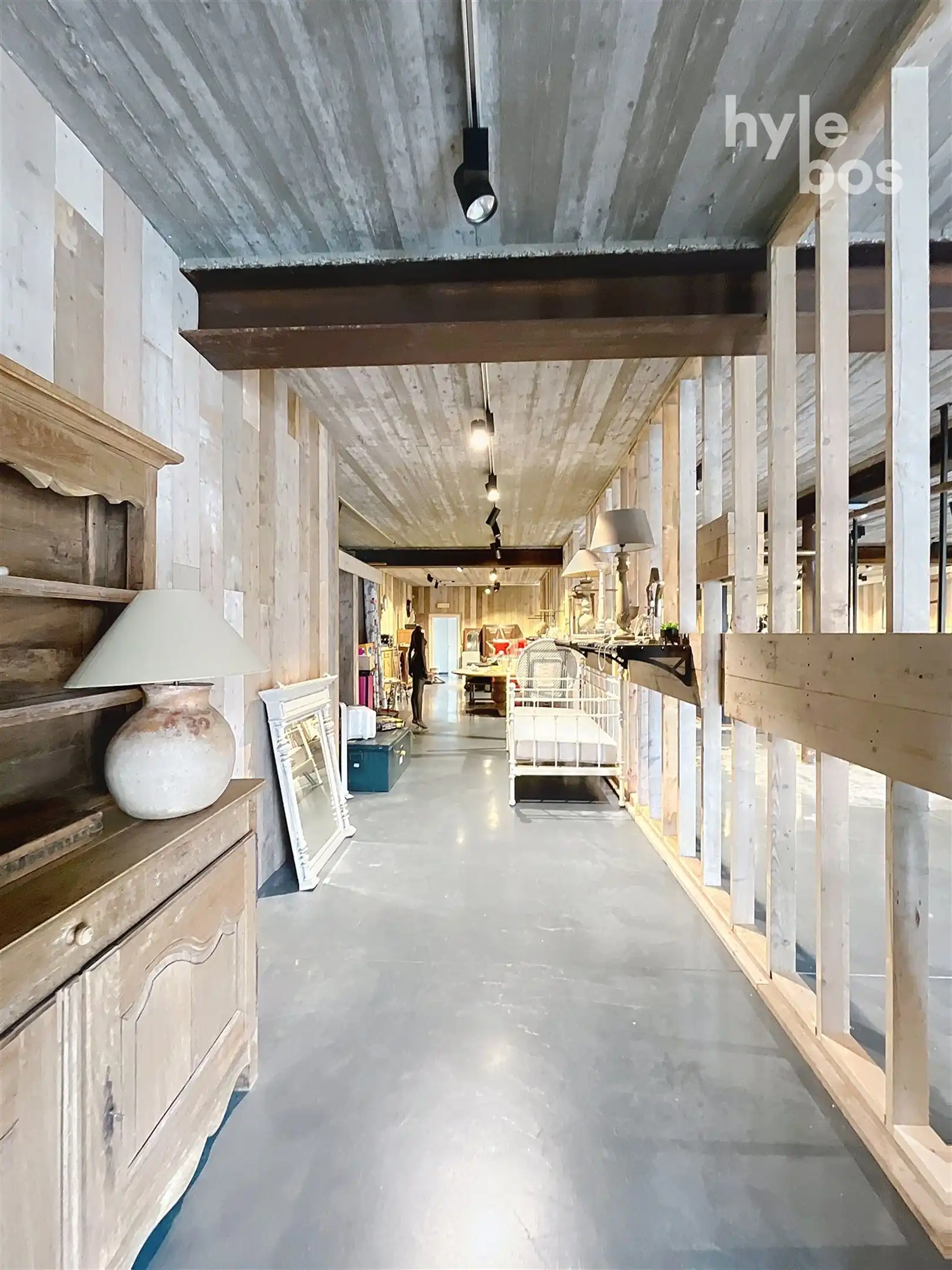 Commercieel pand - UNIEKE PRIJS foto 13