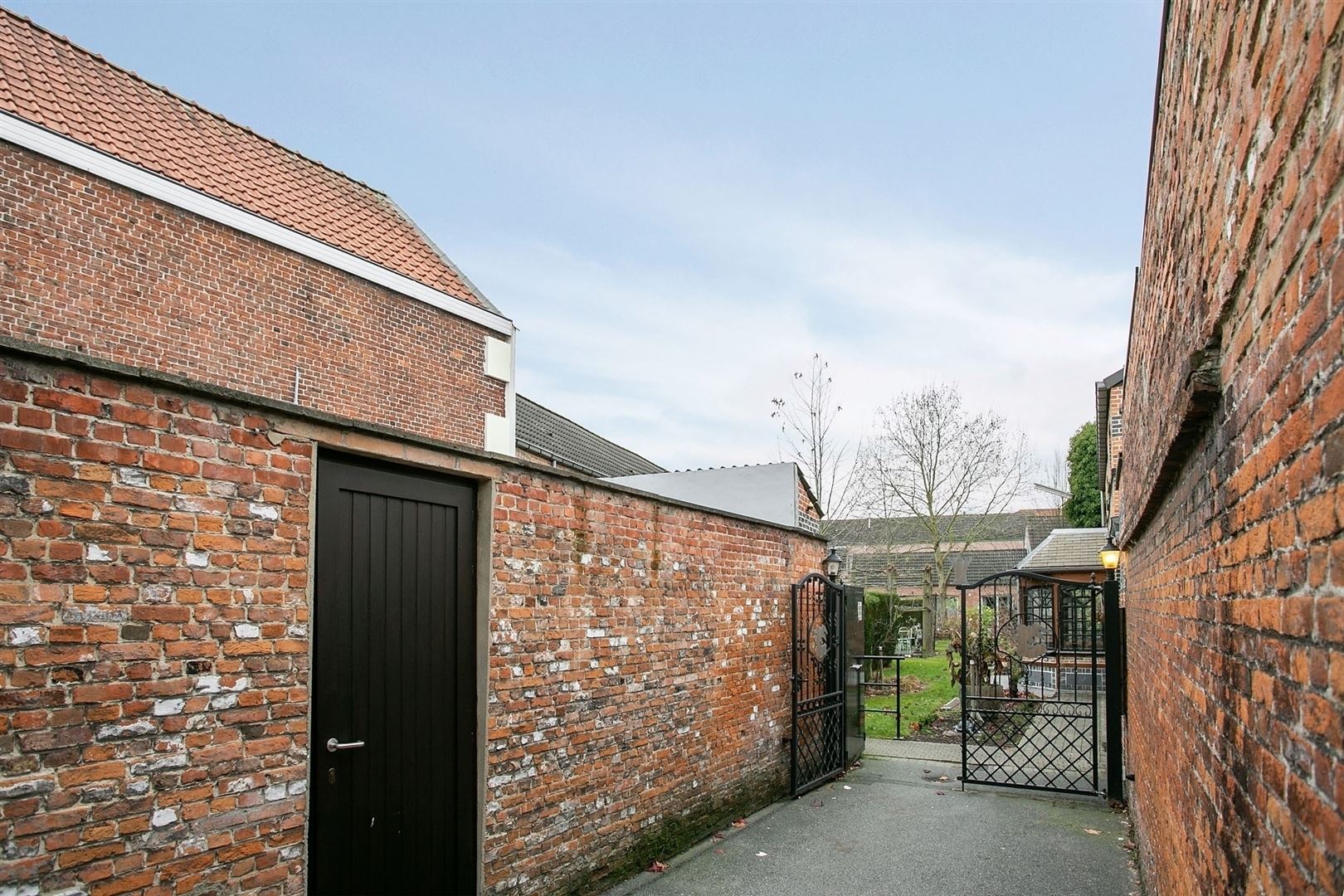 Sympathieke woning in een oase van rust middenin centrum  foto 17