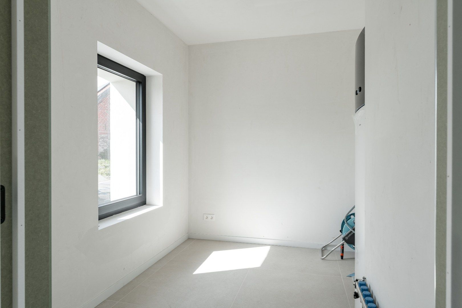 Hoogwaardig, volledig afgewerkte nieuwbouwwoning in authentieke hoeve op een perceel van 12a27ca!  foto 17
