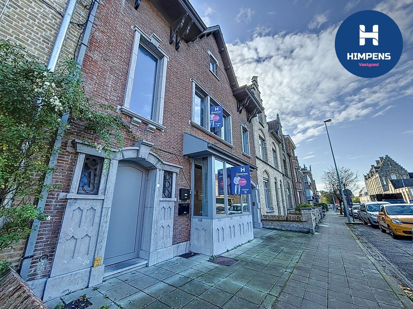 Te koop: Charmant & lichtrijk pand met 2 appartementen in hartje Veurne foto 2