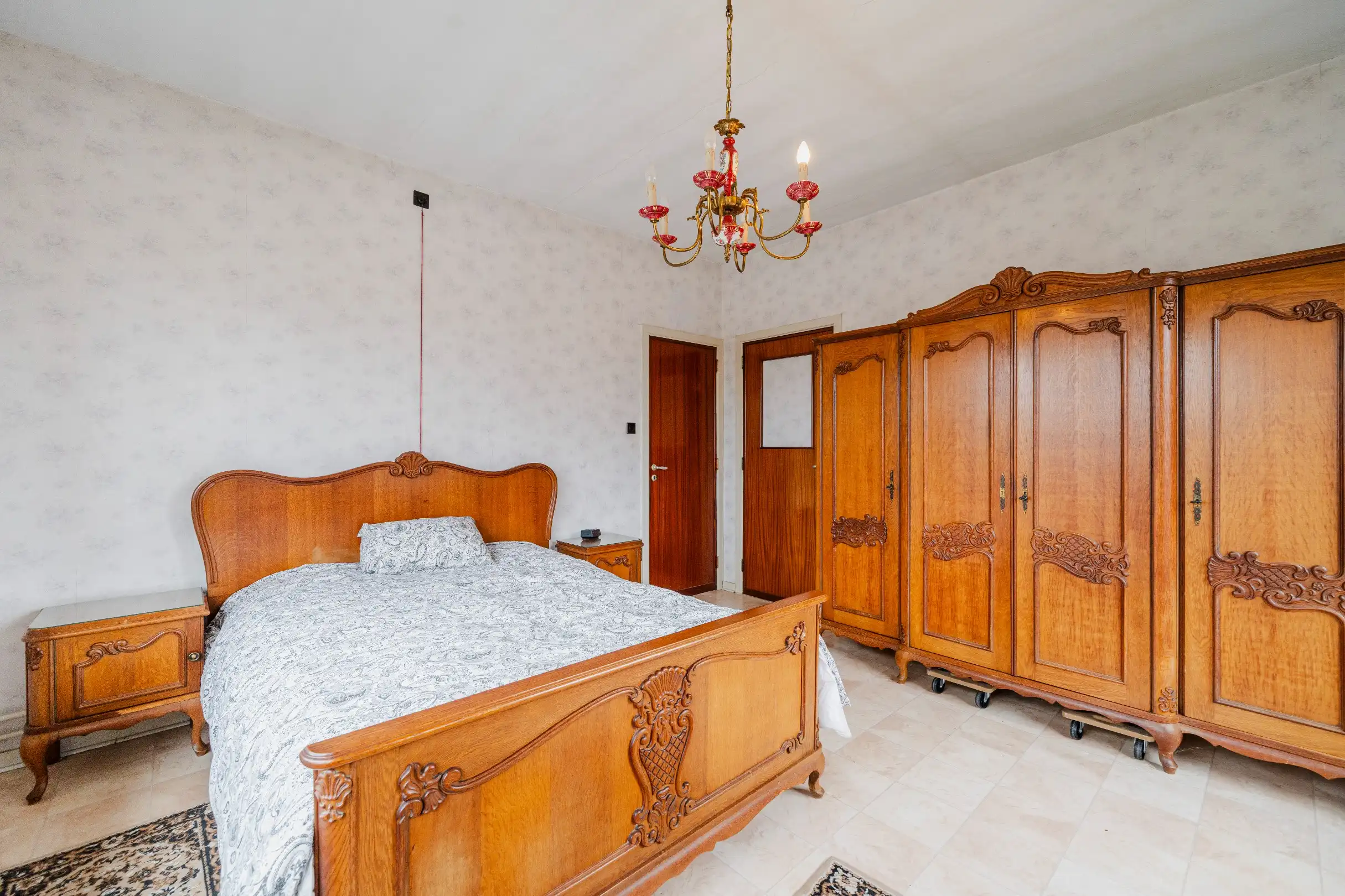 Halfopen bebouwing met 3 slaapkamers, tuin en garage. foto 16