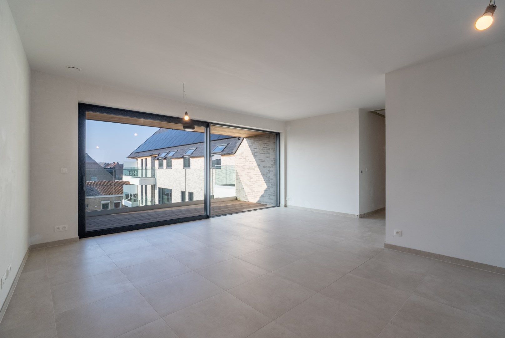 Gezellig nieuw dakappartement met 1 slaapkamer en terras op de tweede verdieping, in Residentie Escautval. foto 3