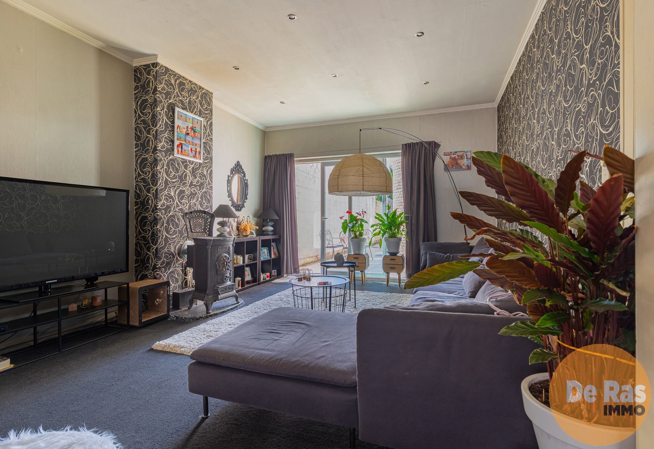 LEDE - Te renoveren woning met 5 kamers en tuin in centrum foto 5