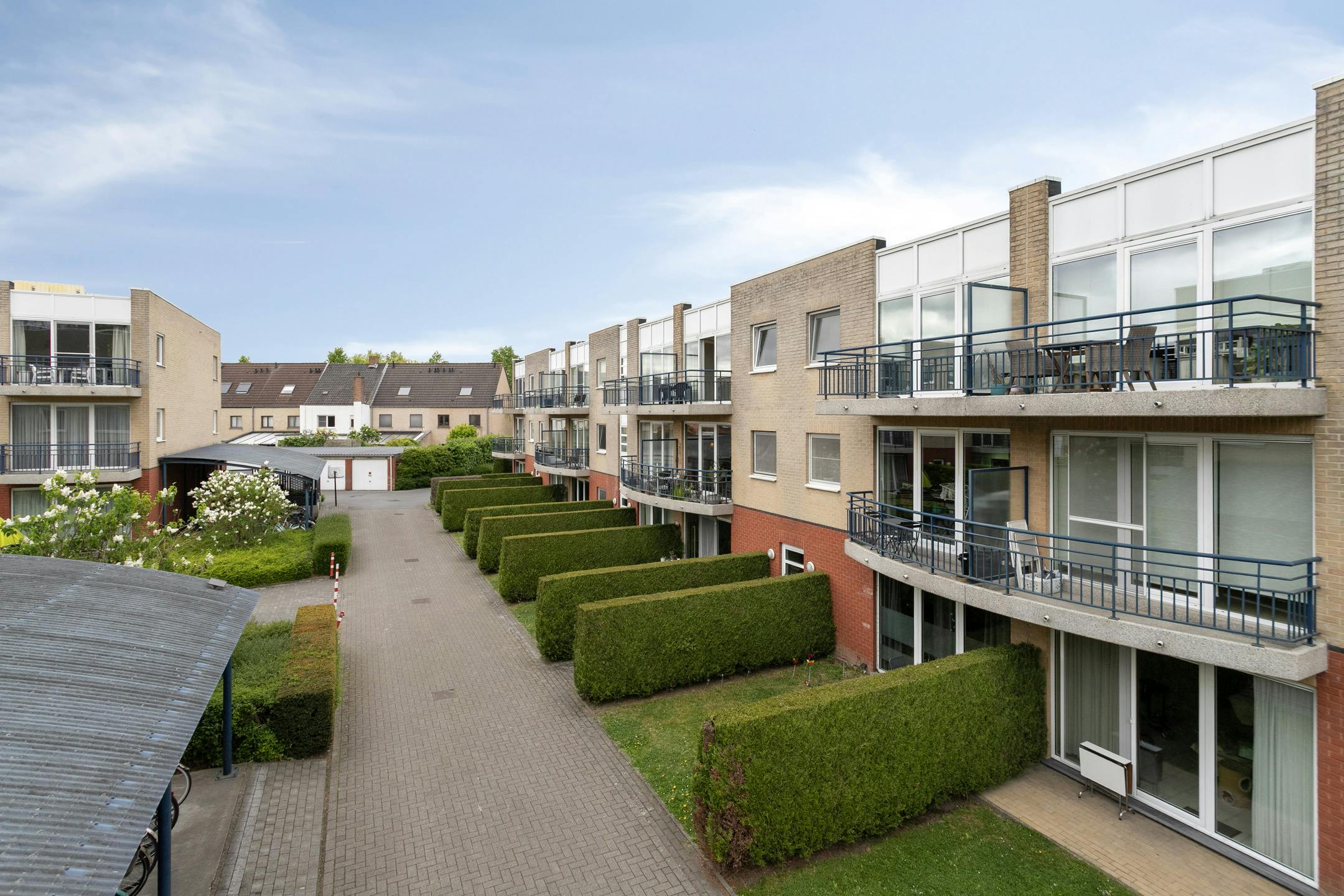 Gelijkvloers appartement met tuin en 2 slaapkamers te koop foto 11