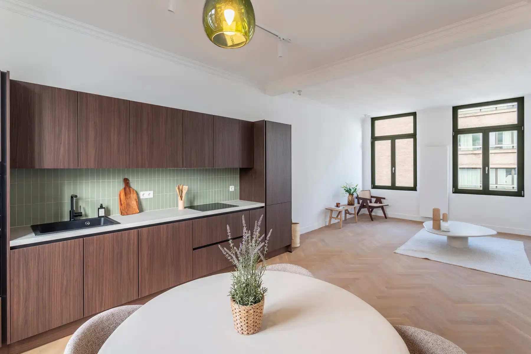 Gerenoveerd duplexappartement met terras in Markgravewijk foto 7