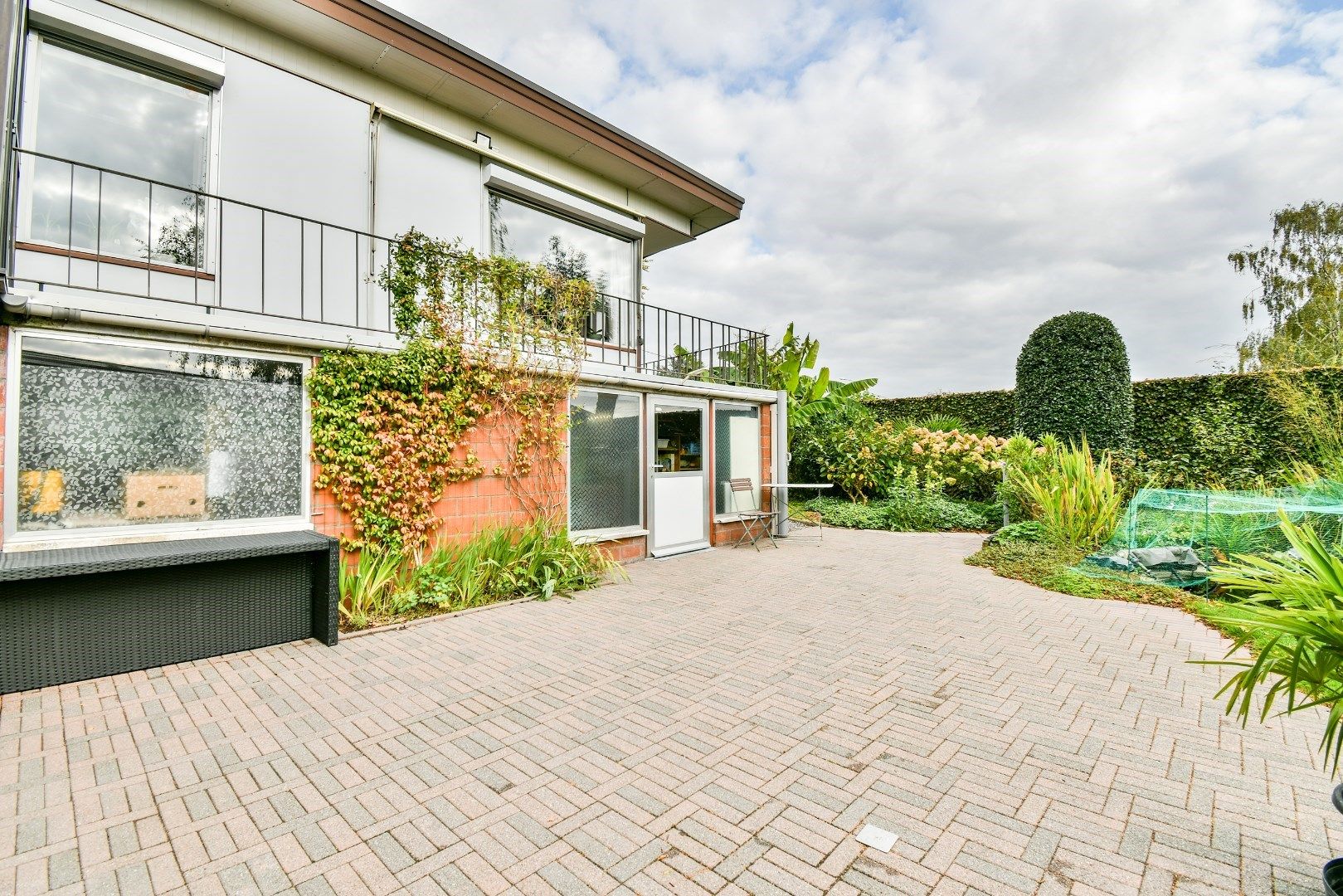 Instapklare woning met groene tuin op 1398 m²! foto 21