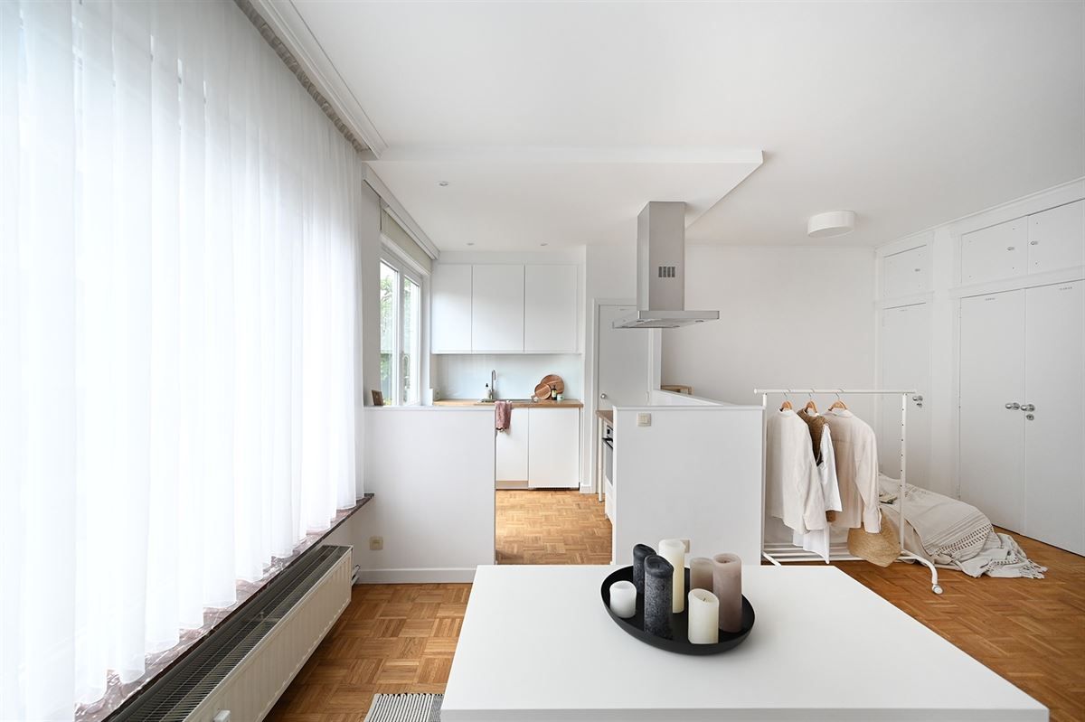 Geheel gerenoveerde studio op toplocatie foto 9