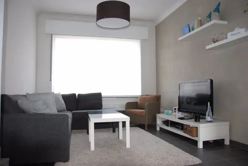 Mooi gerenoveerde lichtrijke woning te huur met zonnepanelen in Wevelgem foto 5