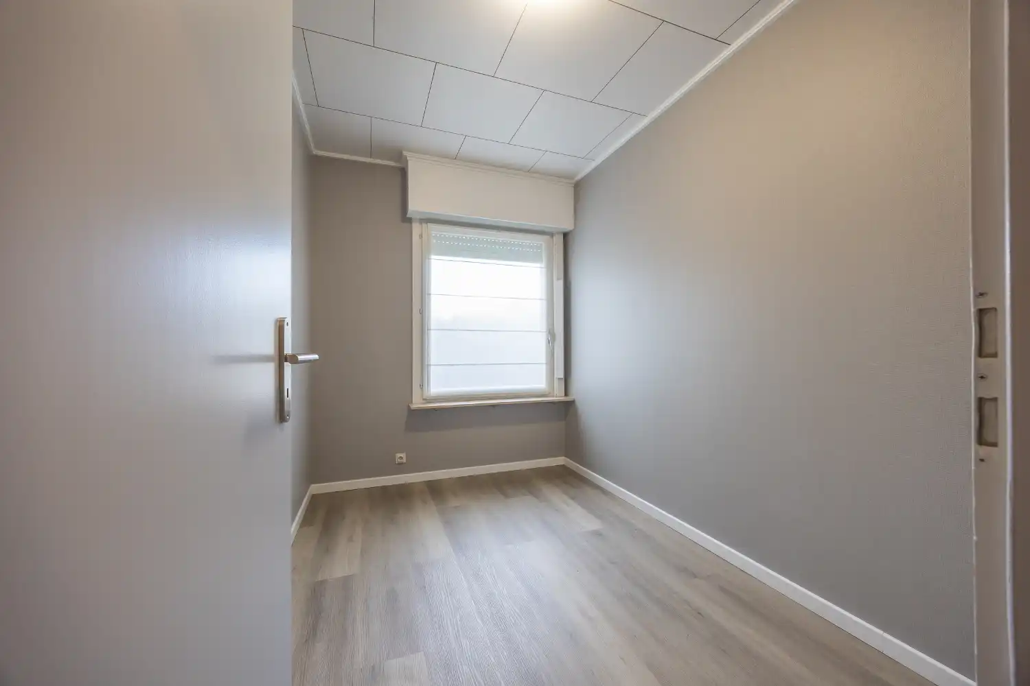 Te renoveren bungalow met potentieel in Jabbeke foto 8