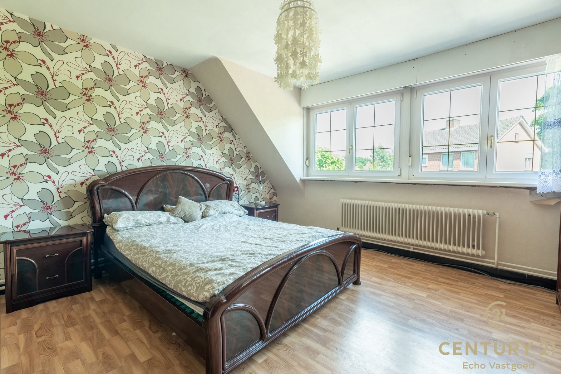 Charmante deels gerenoveerde woning met gezellige tuin foto 18