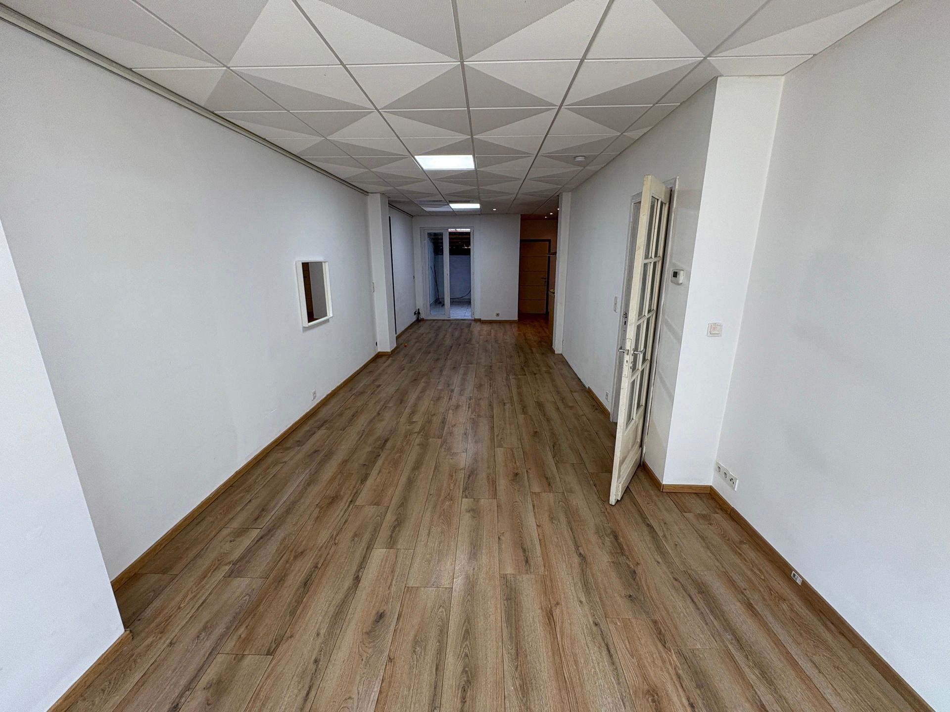 Instapklare woning met 4 slaapkamers te huur in Deurne! foto 3