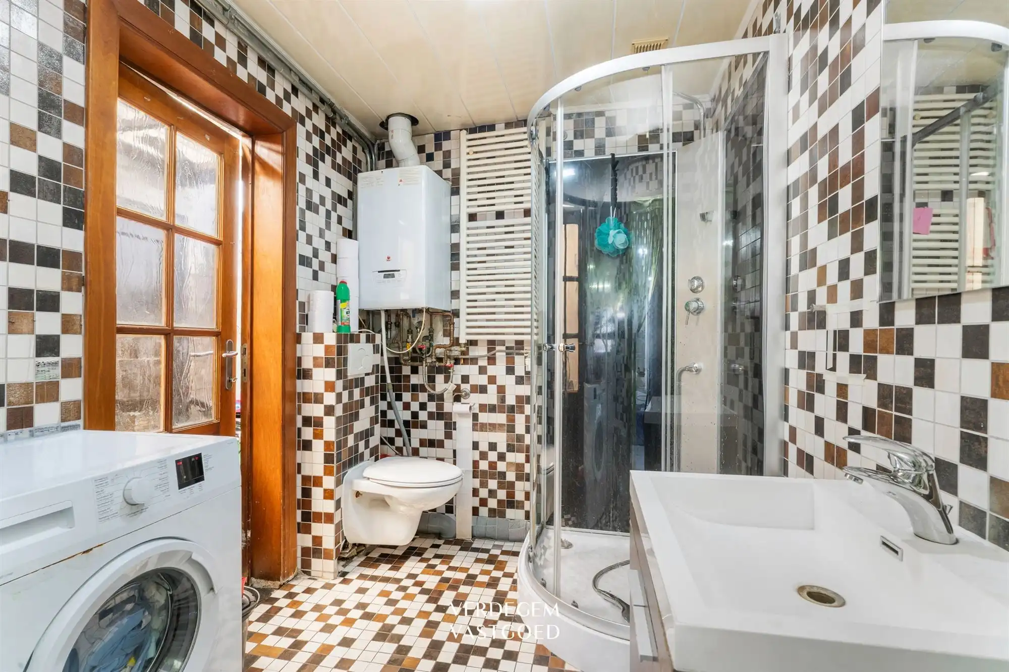 Hoekwoning met 3 slaapkamers en zij-ingang via koer foto 8