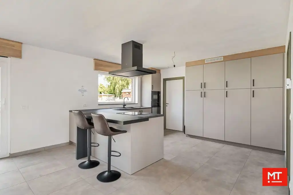 Halfopen nieuwbouwwoningen op een rustige locatie in Wervik foto 6