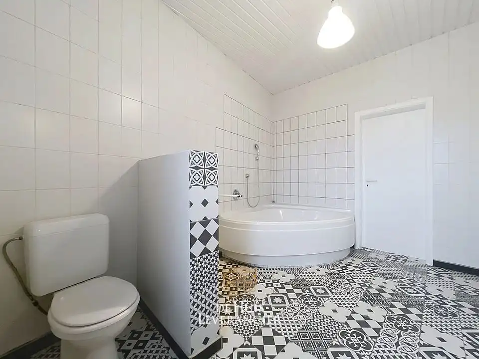 Stijlvol gerenoveerd energiezuinig duplex-appartement (3 slaapkamers – 137 m²) met tuin foto 27