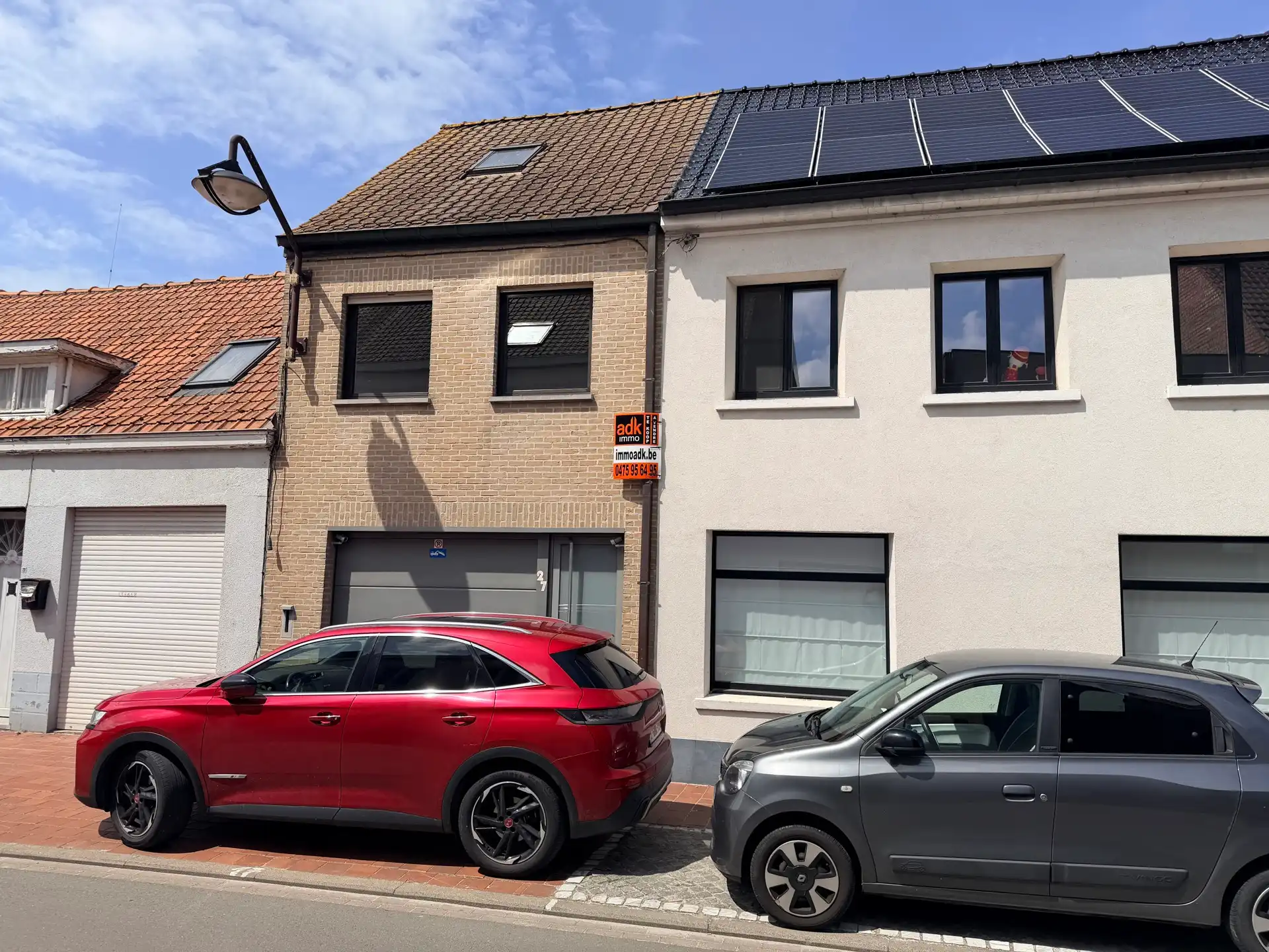 Zeer ruime instapklare woning 3 slaapkamers, zolder, bureau, garage en zonnige tuin. Adinkerke. foto 24