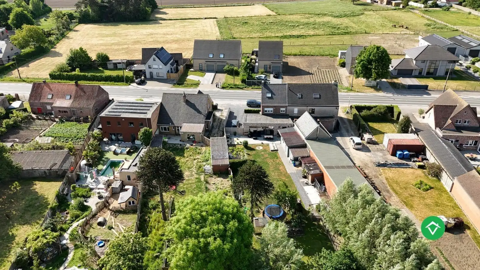 Ruim perceel van 1126 m²  - tal van mogelijkheden! foto 4