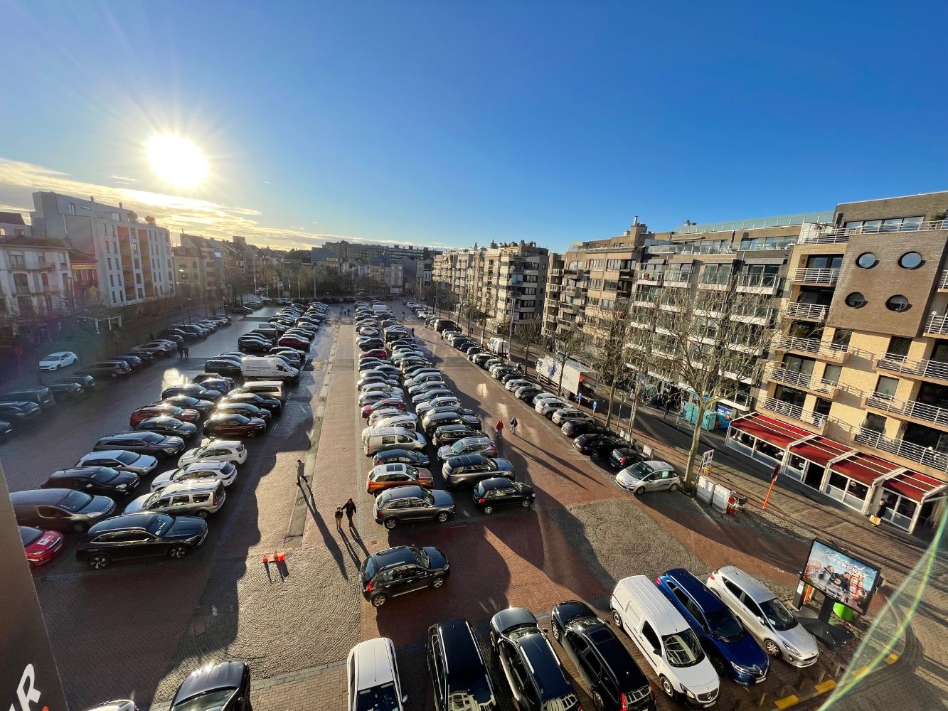 Heel ruim appartement met mooi zicht op de Grote Markt van Blankenberge foto 5