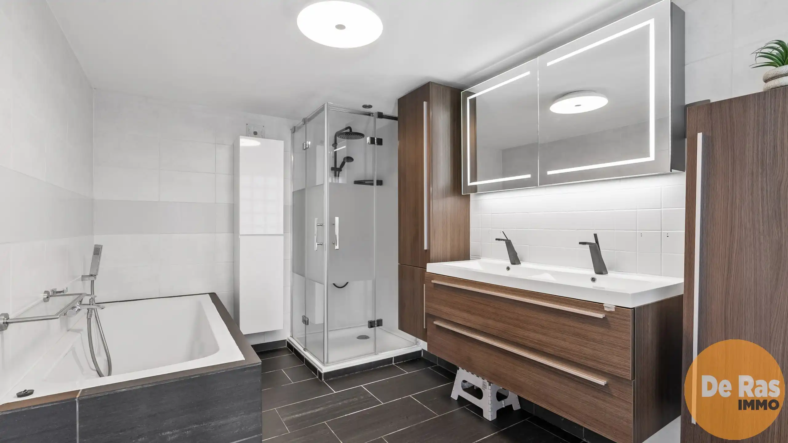 KURINGEN - Mooie woning op toplocatie! foto 11