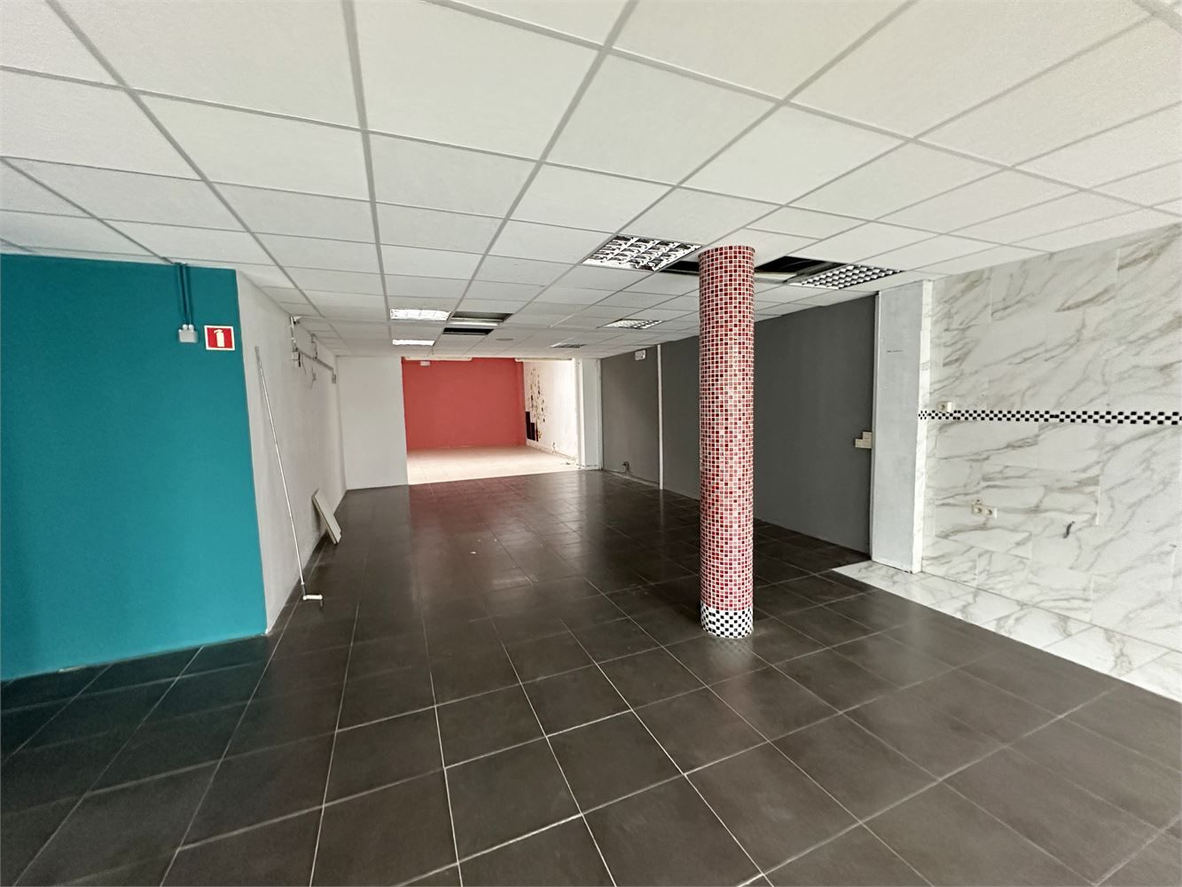 Rez-de-chaussée commercial à louer foto 5