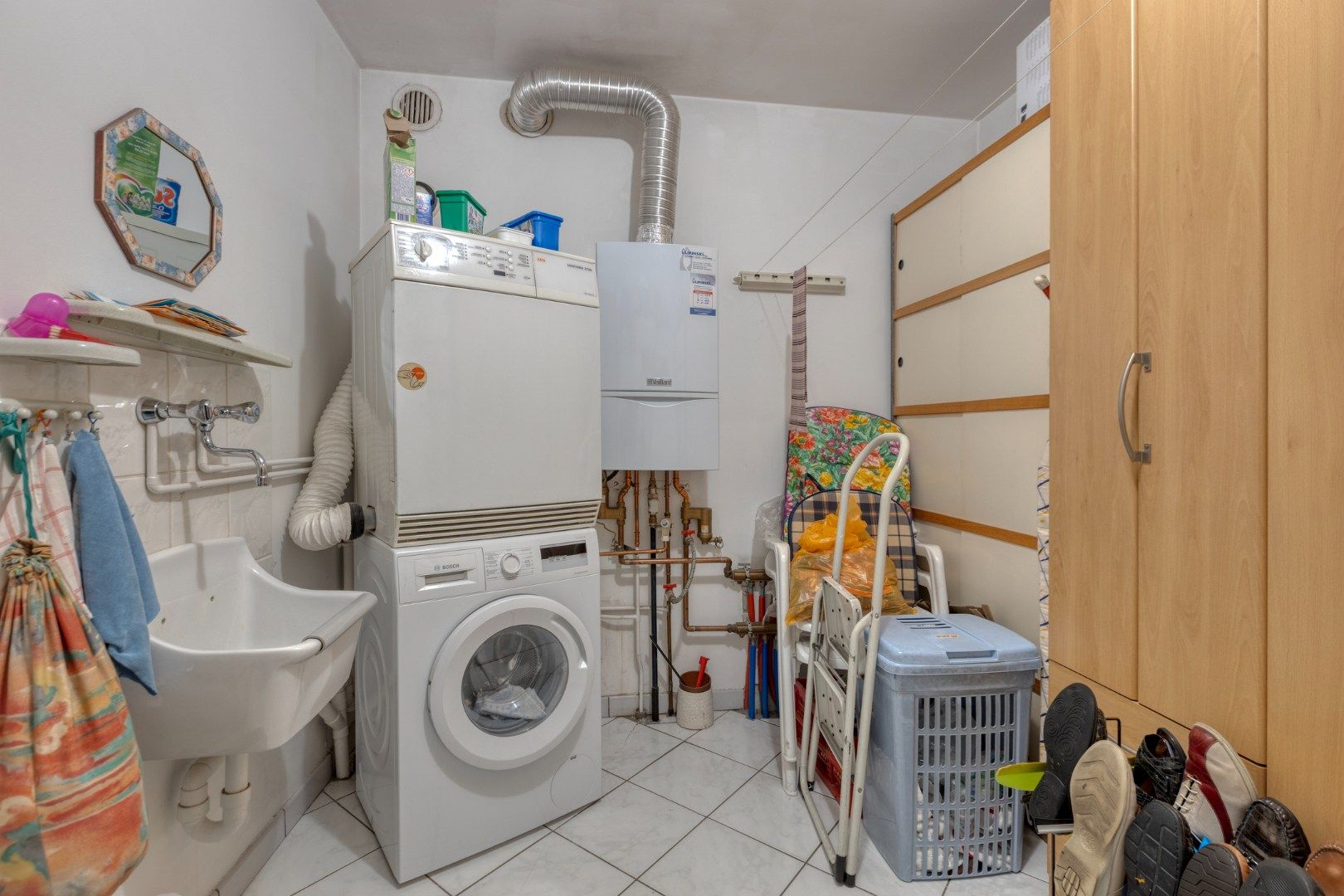 Goed onderhouden en gunstig gelegen app met 2 slpks. foto 17