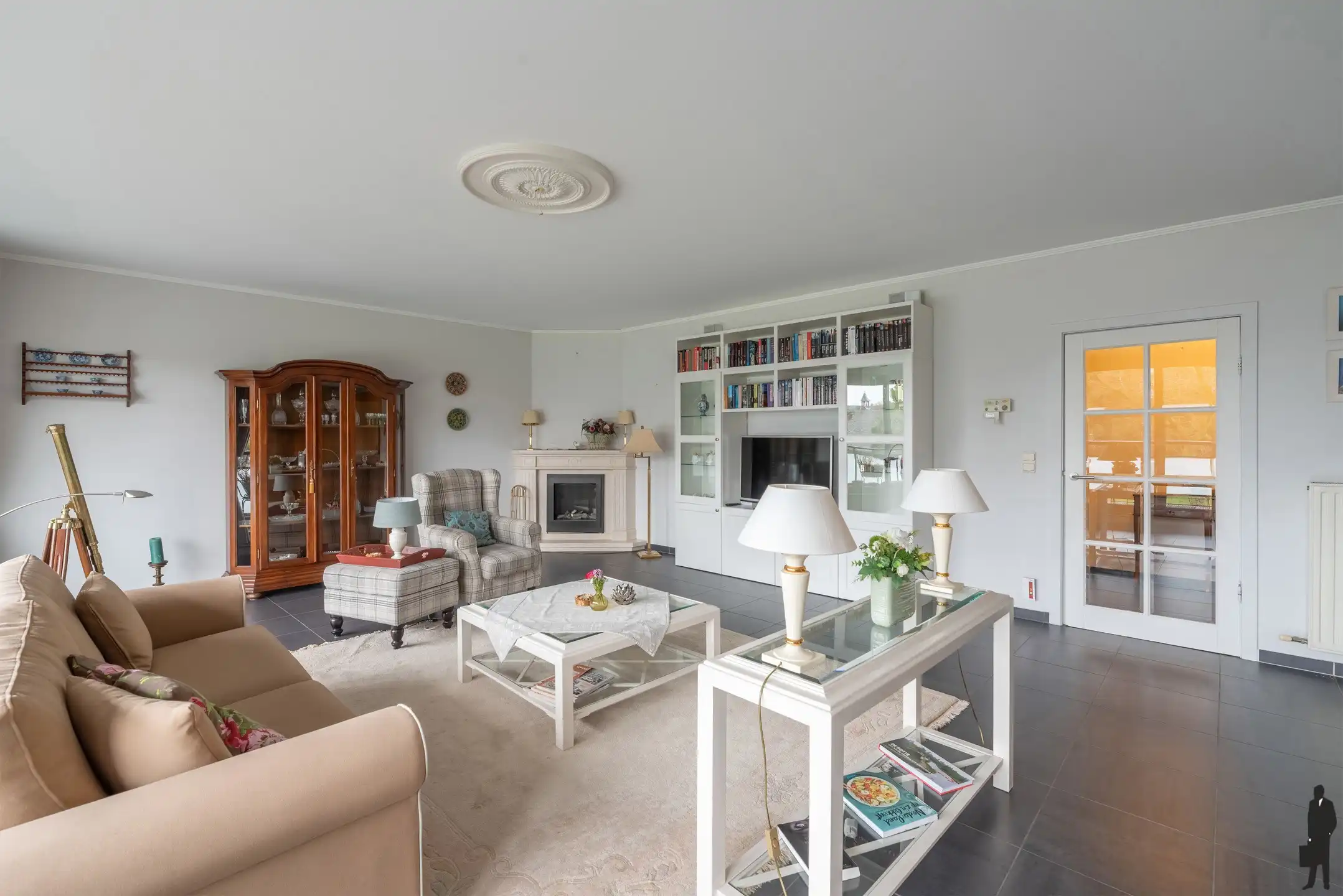 Ontdek dit uitzonderlijk ruime en goed gelegen appartement in het hart van Hoogstraten. Met een royale woonruimte van maar liefst 80 m² foto 12