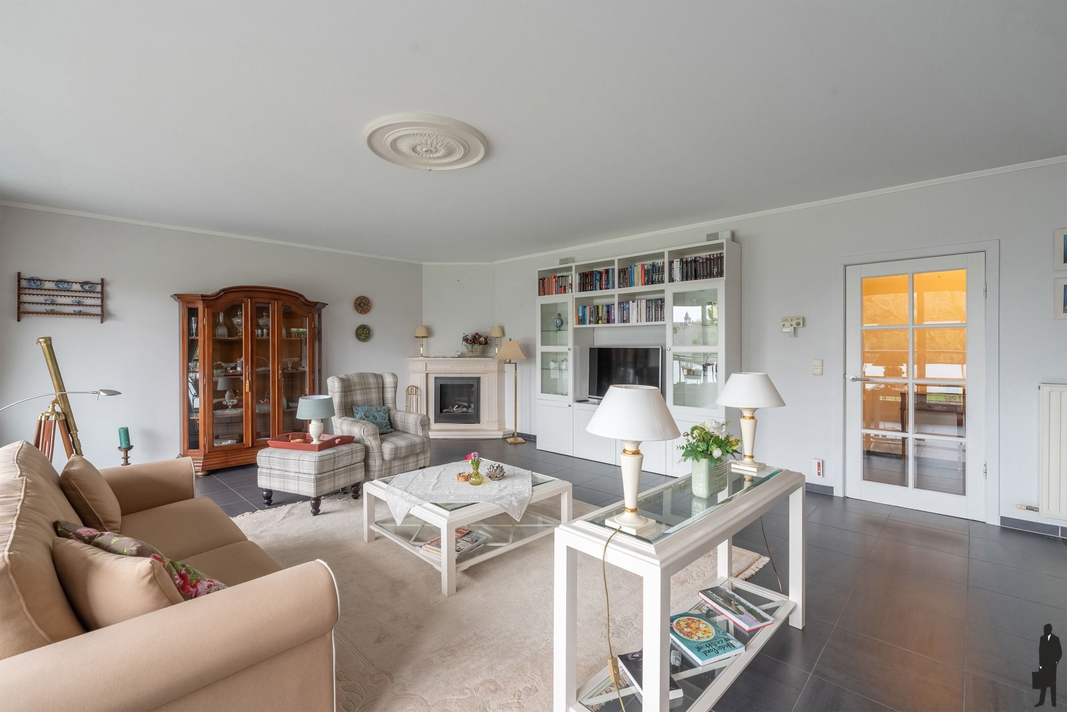 Ontdek dit uitzonderlijk ruime en goed gelegen appartement in het hart van Hoogstraten. Met een royale woonruimte van maar liefst 80 m² foto 12