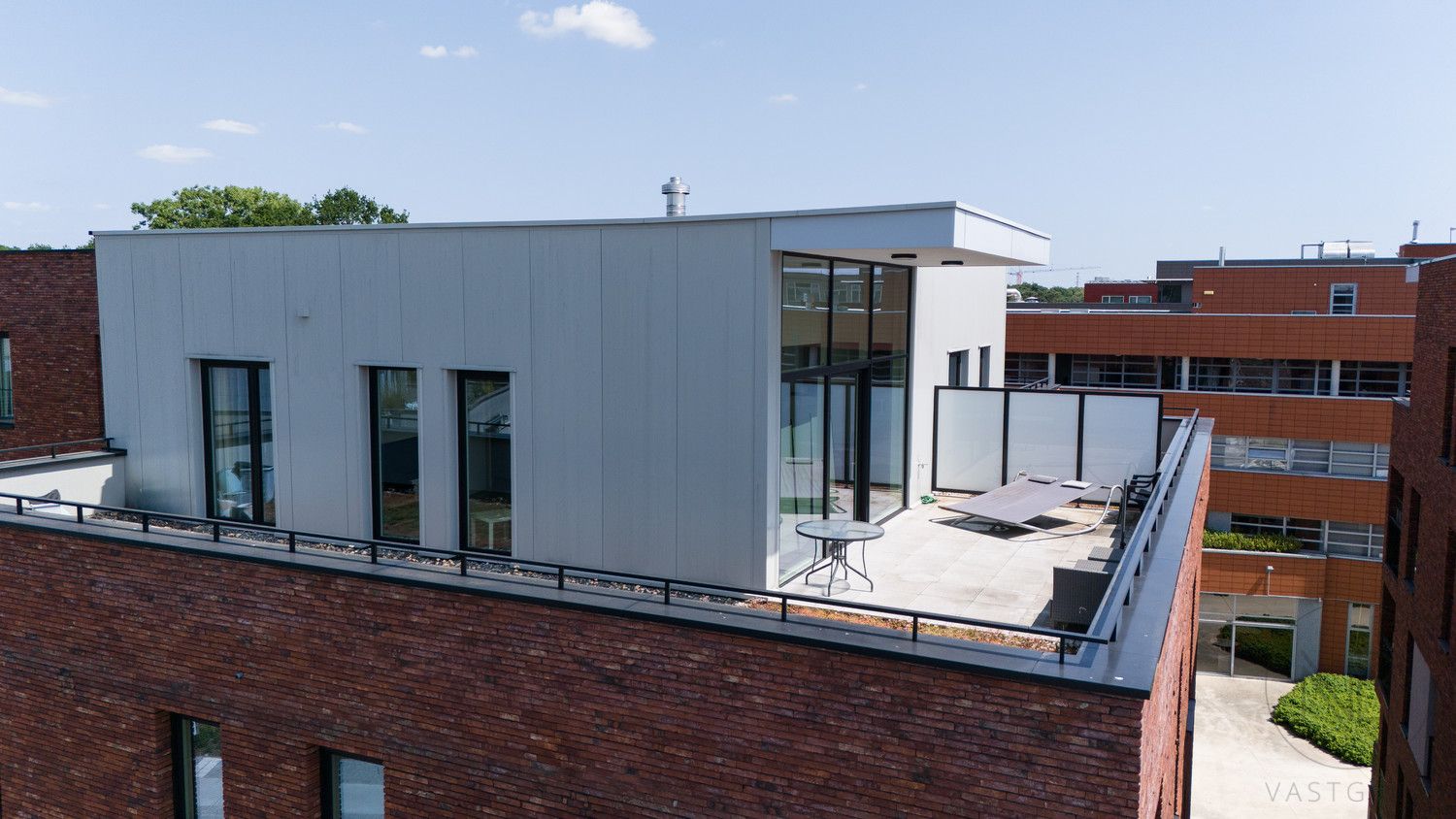 Modern en energiezuinig penthouse op toplocatie in Genk! foto 25
