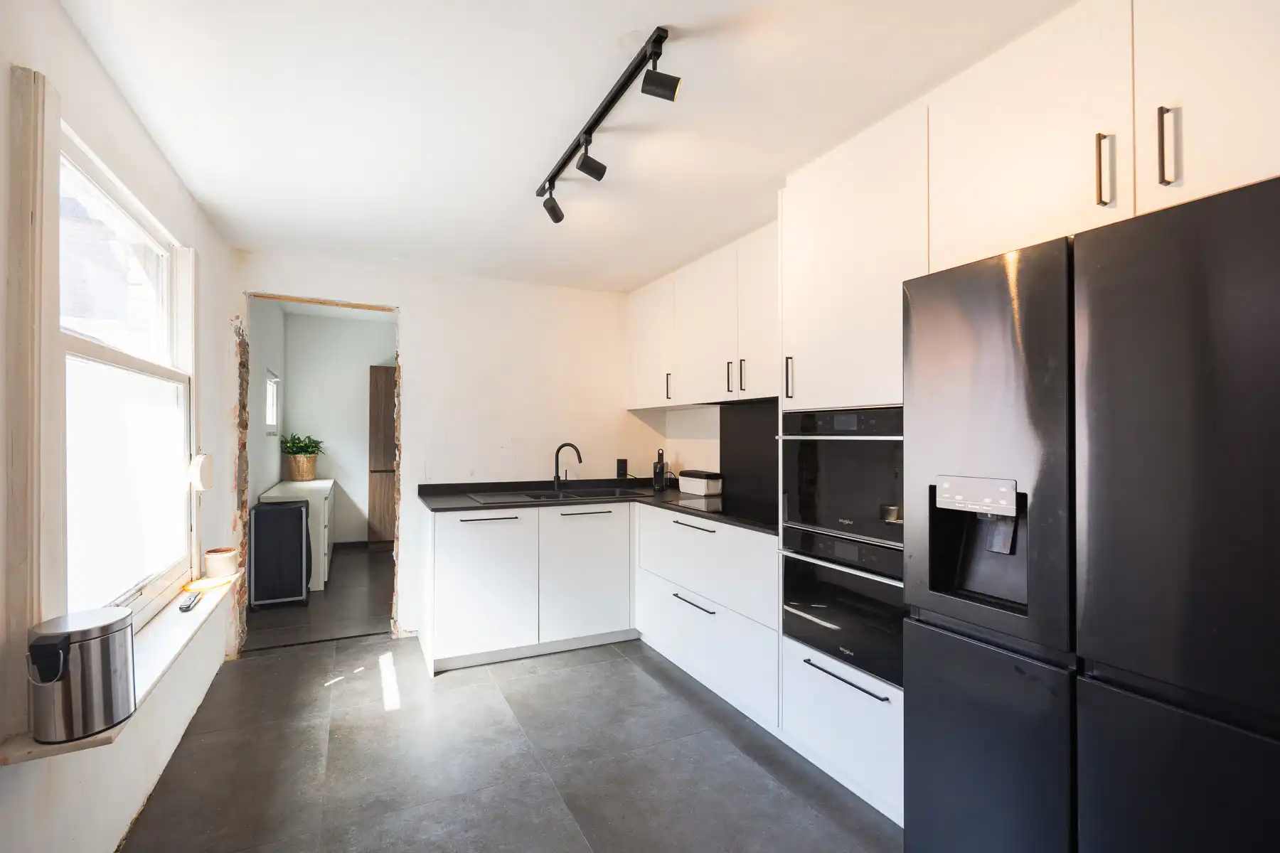 Prachtig in 2025 gerenoveerde woning met alle modern comfort foto 9