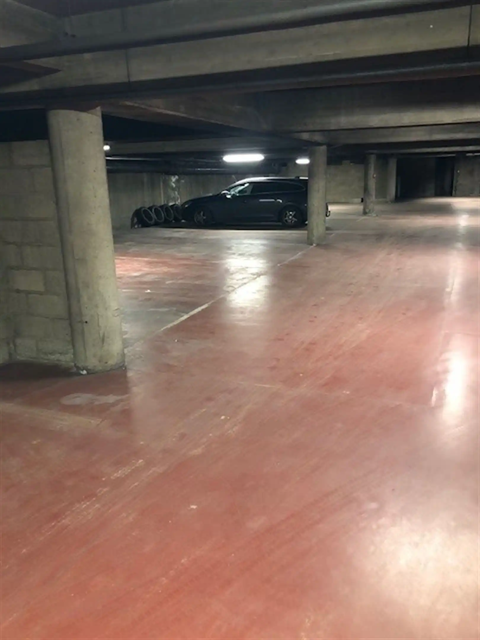 Parking/Garagebox foto 4