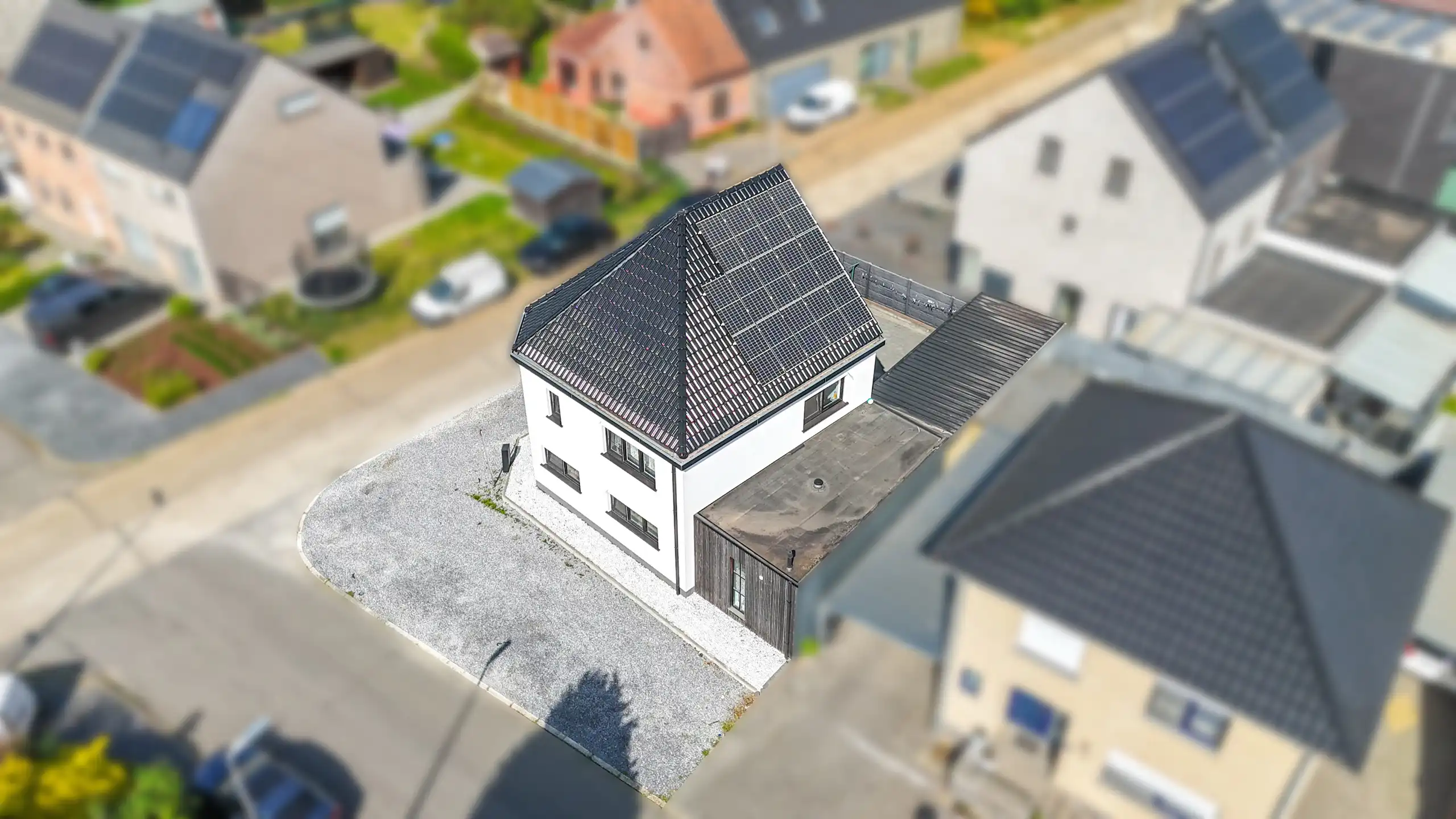 Instapklare woning met 5 slpks, rustig gelegen te Beringen! foto 11
