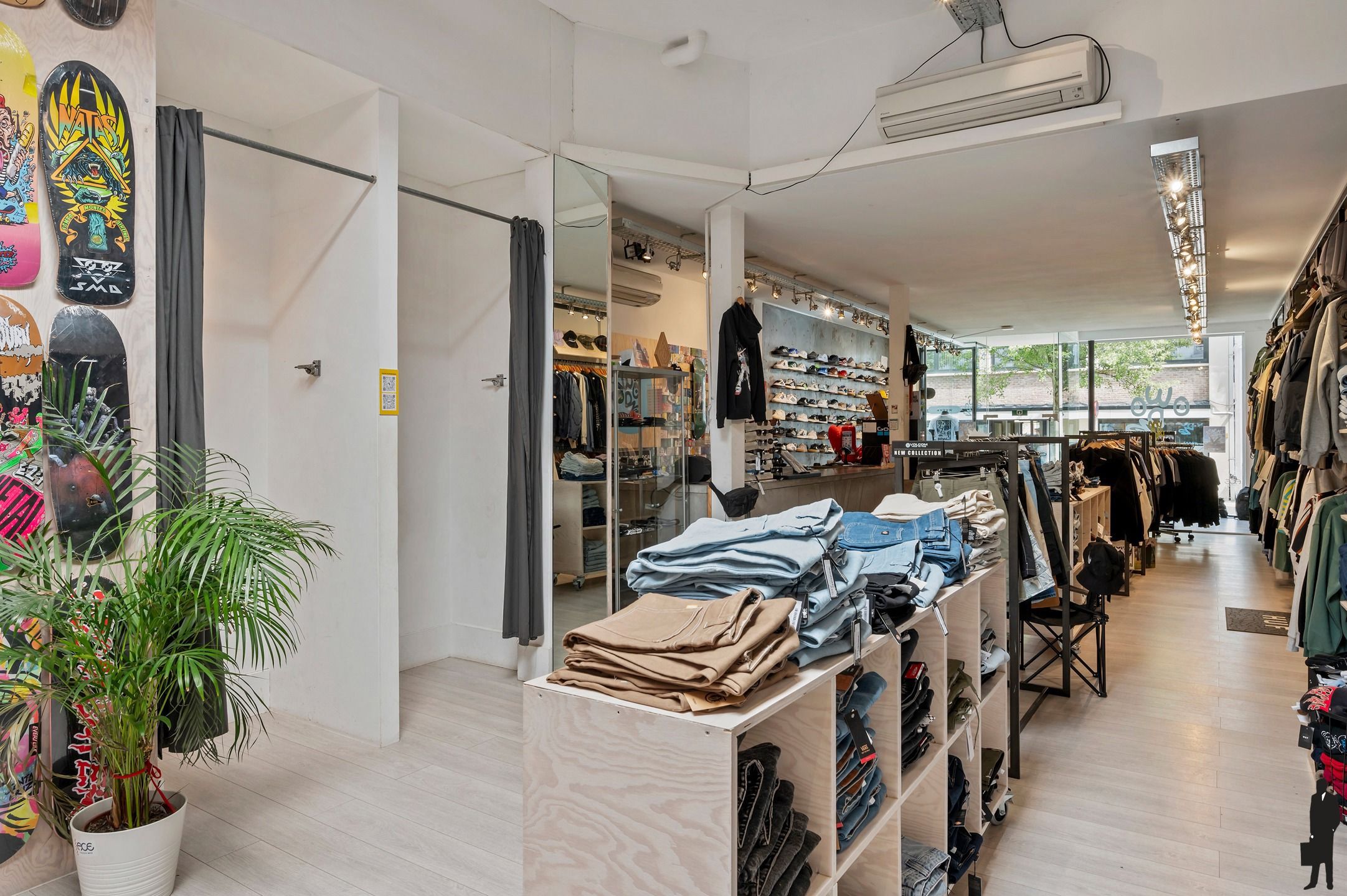 Handelspand van 140m² op toplocatie  foto 9