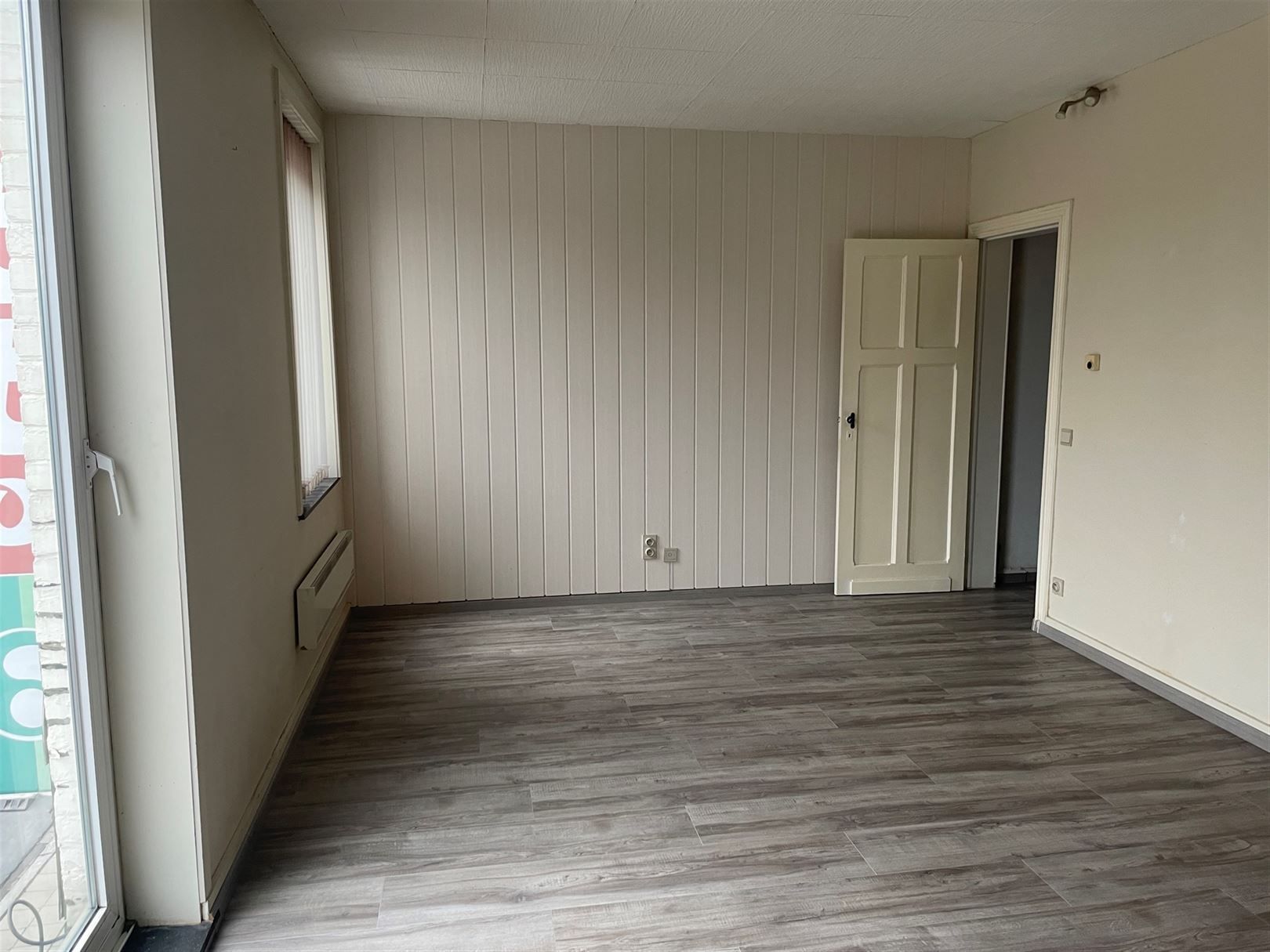 Handelspand met appartement met 1 slpk foto 8