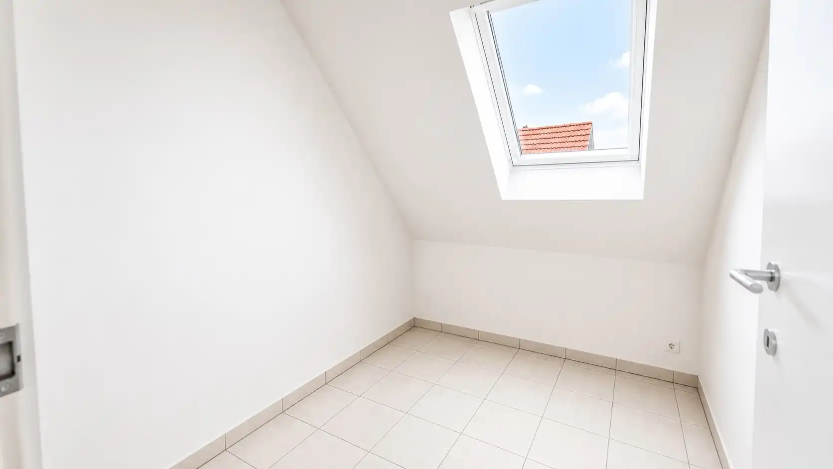 Volledig opgefriste halfopen bebouwing met tuin te Hamme foto 9