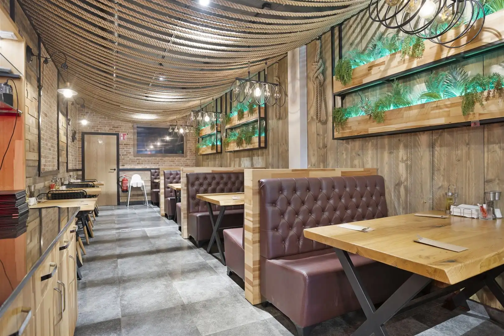 TE KOOP: Opbrengsteigendom in het centrum van Heusden-Zolder! foto 4