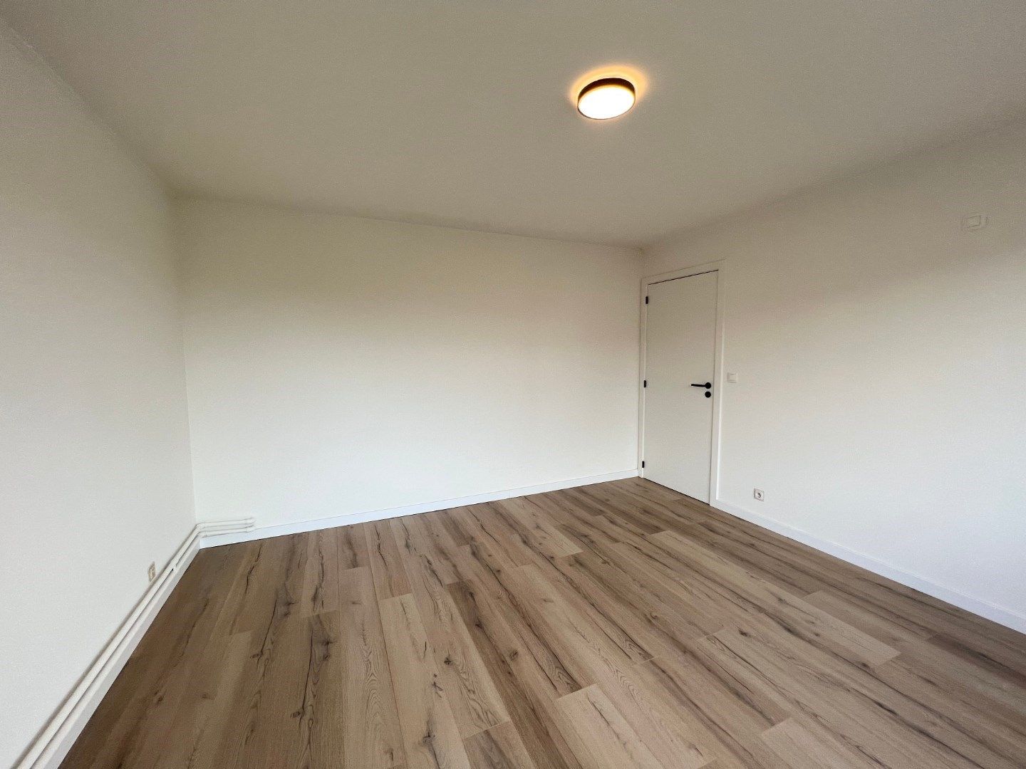 WONING MET 3 SLAAPKAMERS, GARAGE EN TUIN IN LANGEMARK foto 13
