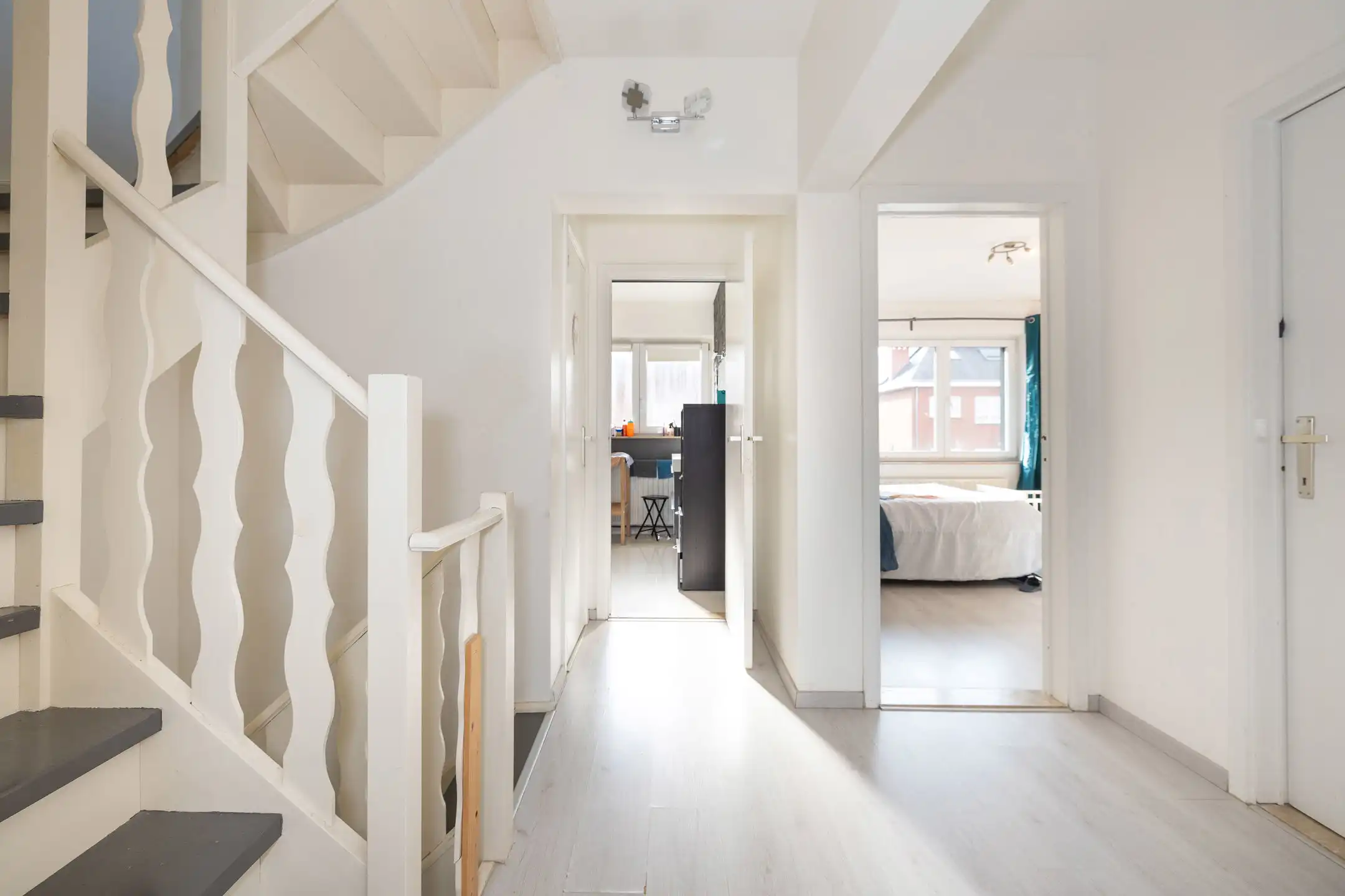 Huis met 5 slaapkamers in Linkebeek – Rustig en vredig foto 7