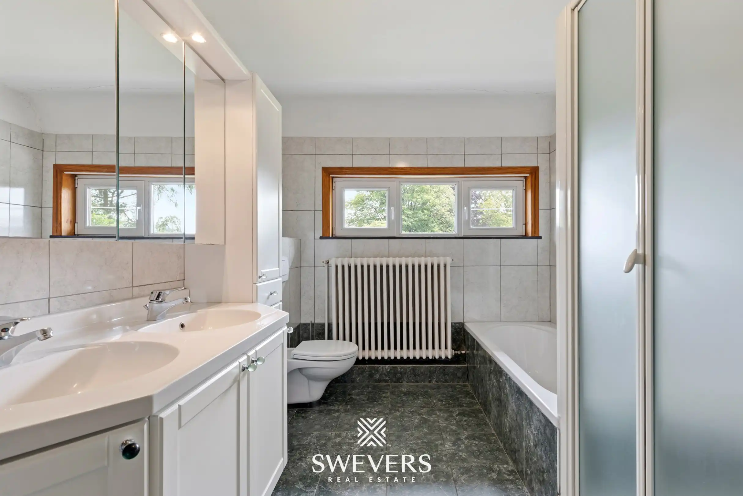 Ruime gezinswoning met 5 slaapkamers én polyvalente ruimte te Helchteren foto 25