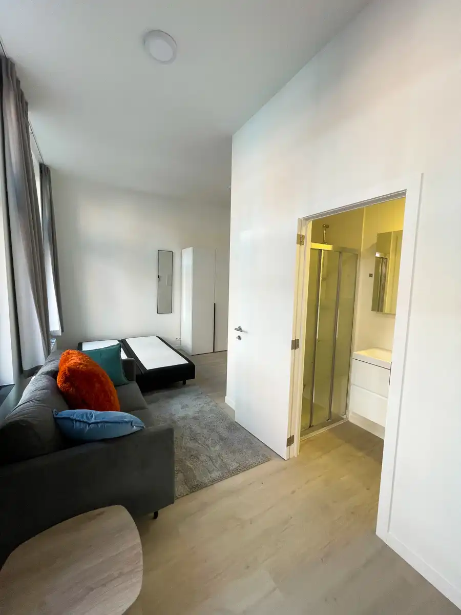 Ruime kamer privatief sanitair Leuven foto 7