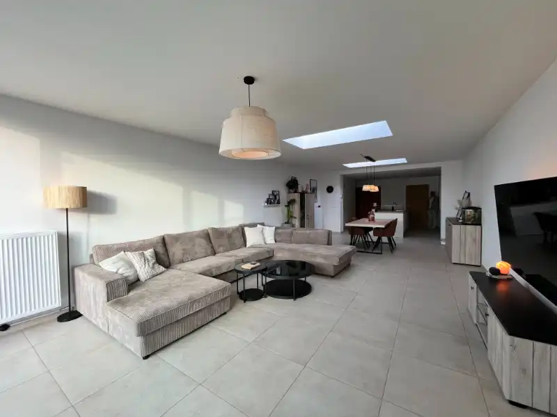 Gerenoveerde woning met tuin en garage! foto 7