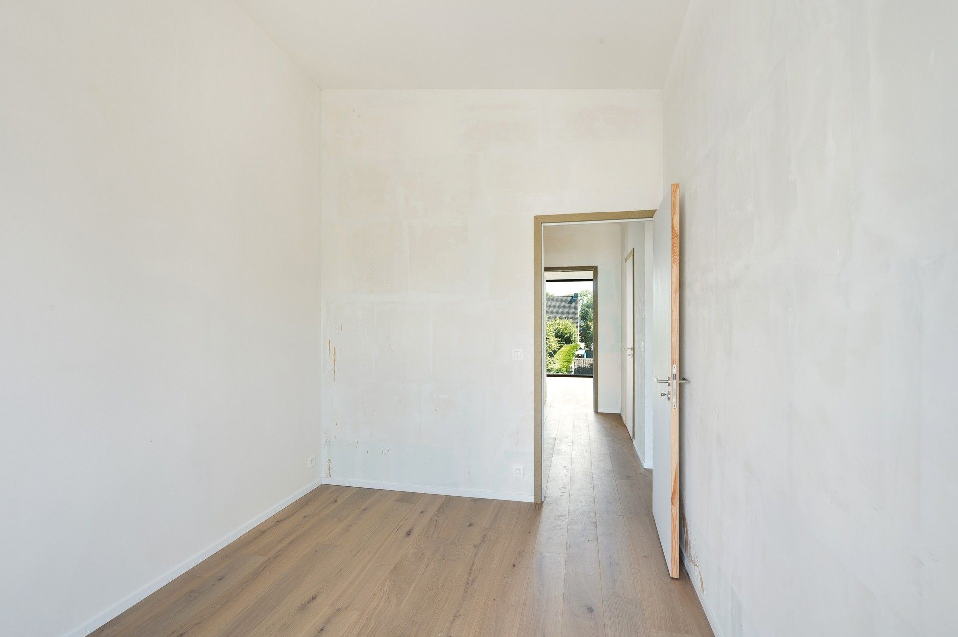 Ongemeubeld: moderne geothermische en energiezuinige woning te Knokke foto 22
