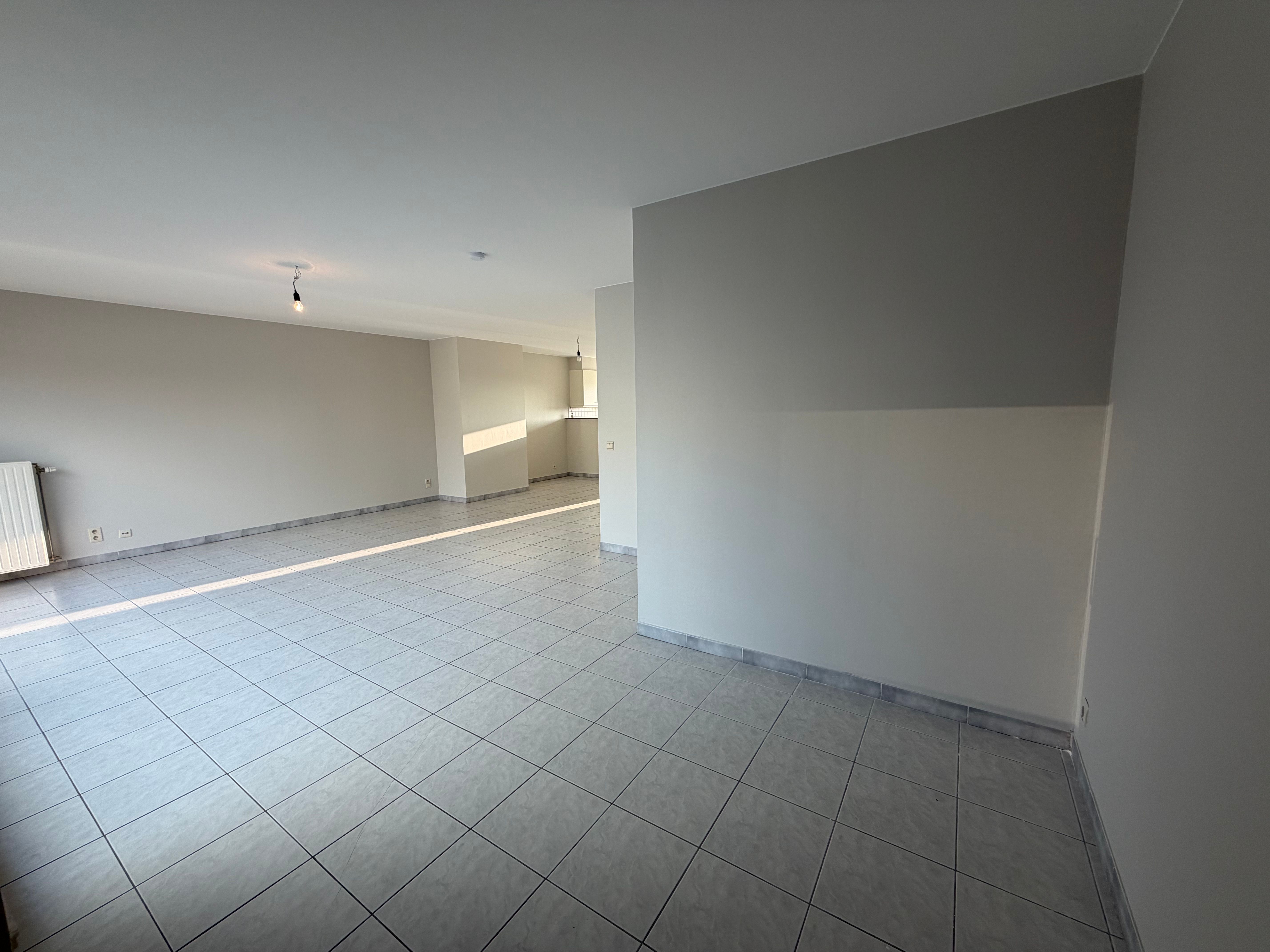 Mooi duplexappartement met drie slaapkamers en twee zongerichte terrassen. foto 14