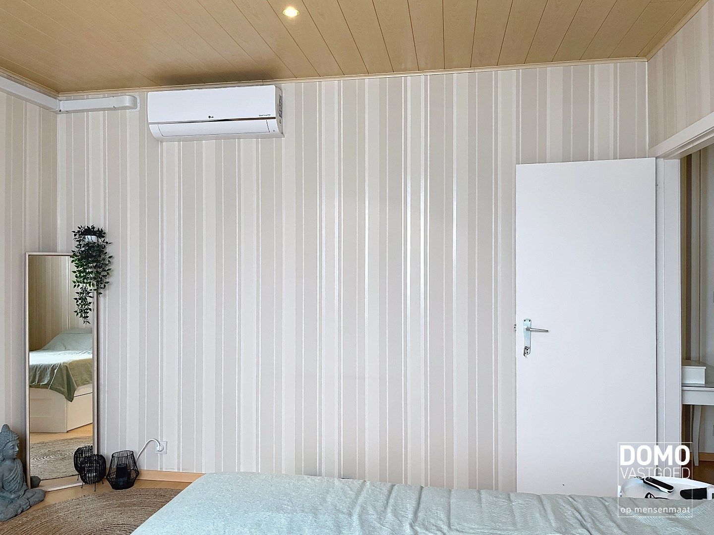 RUIM APPARTEMENT MET 2 SLAAPKAMERS, ZUIDGERICHT TERRAS EN AIRCO foto 8