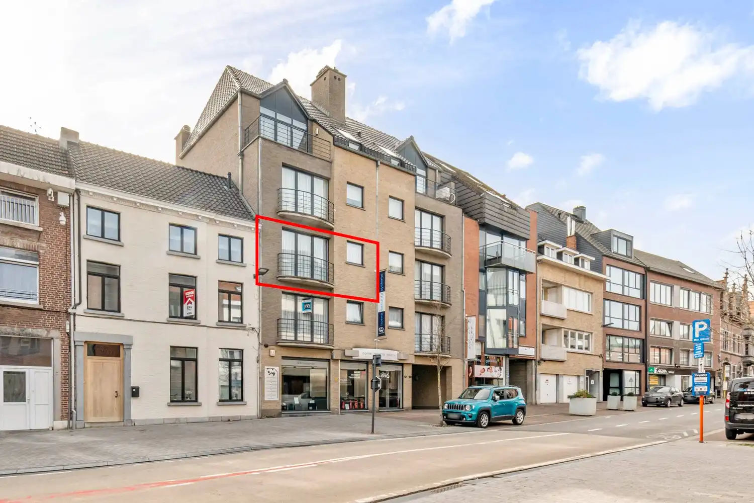 Instapklaar 2-slaapkamerappartement met zuidgericht terras en berging foto {{pictureIndex}}