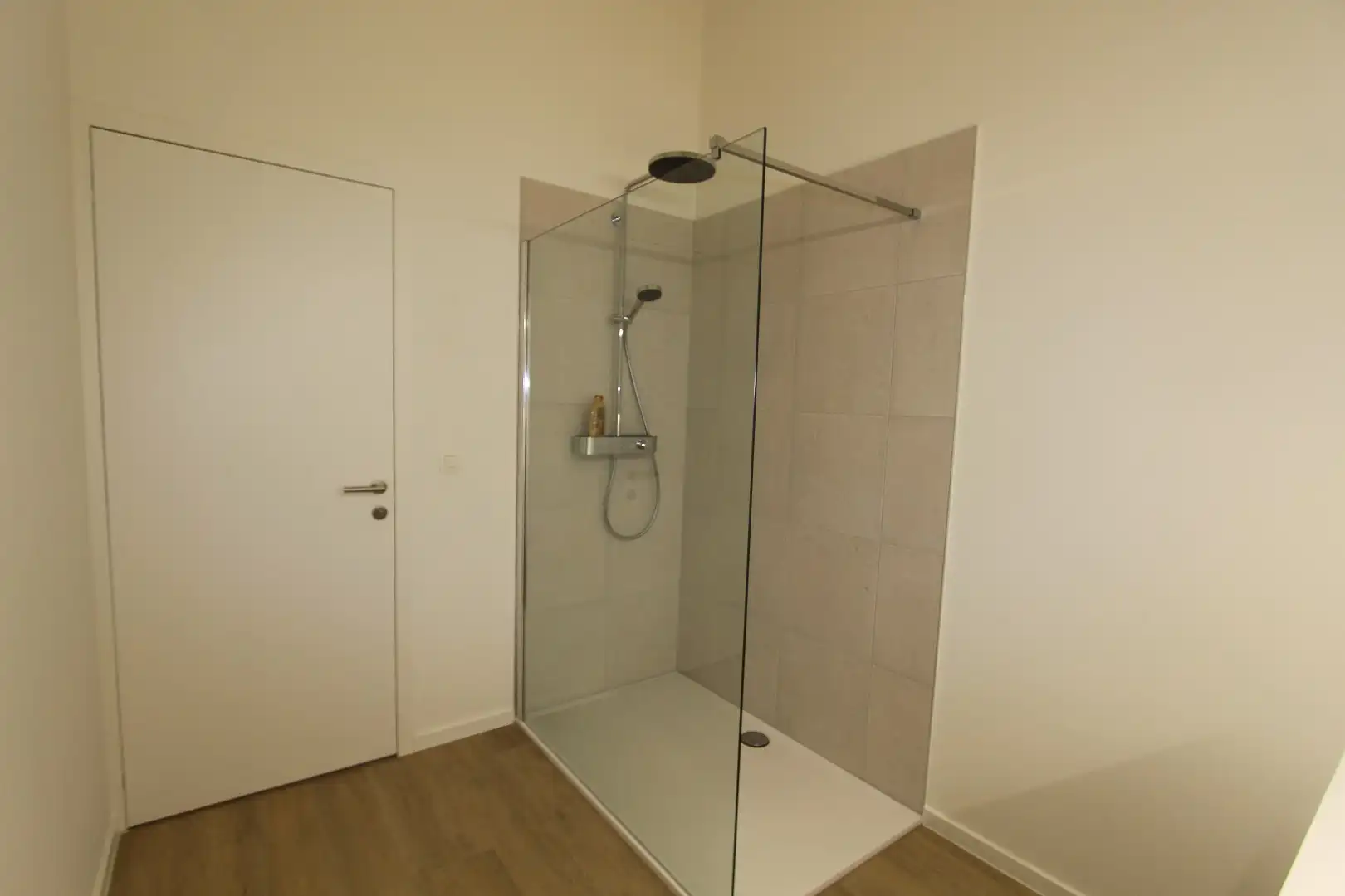 GEMEUBELD APPARTEMENT MET TERRAS - AMBIORIXSITE foto 13