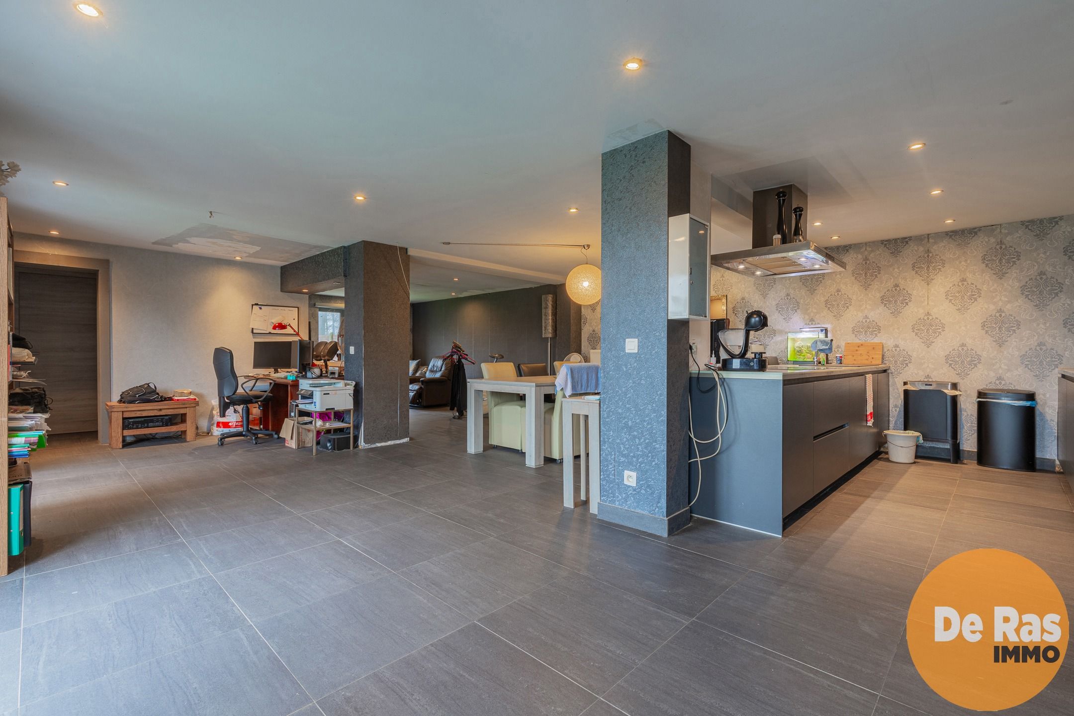 GAVERE - Te renoveren woning met leuke tuin foto 4