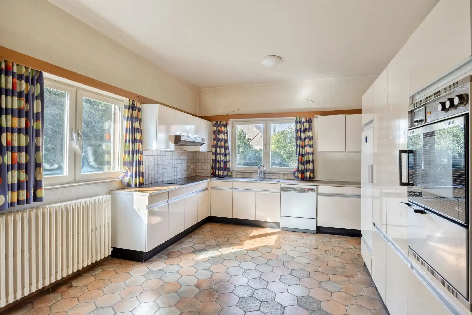 Karaktervolle villa met uitzonderlijk veel ruimte en tal van mogelijkheden foto 11