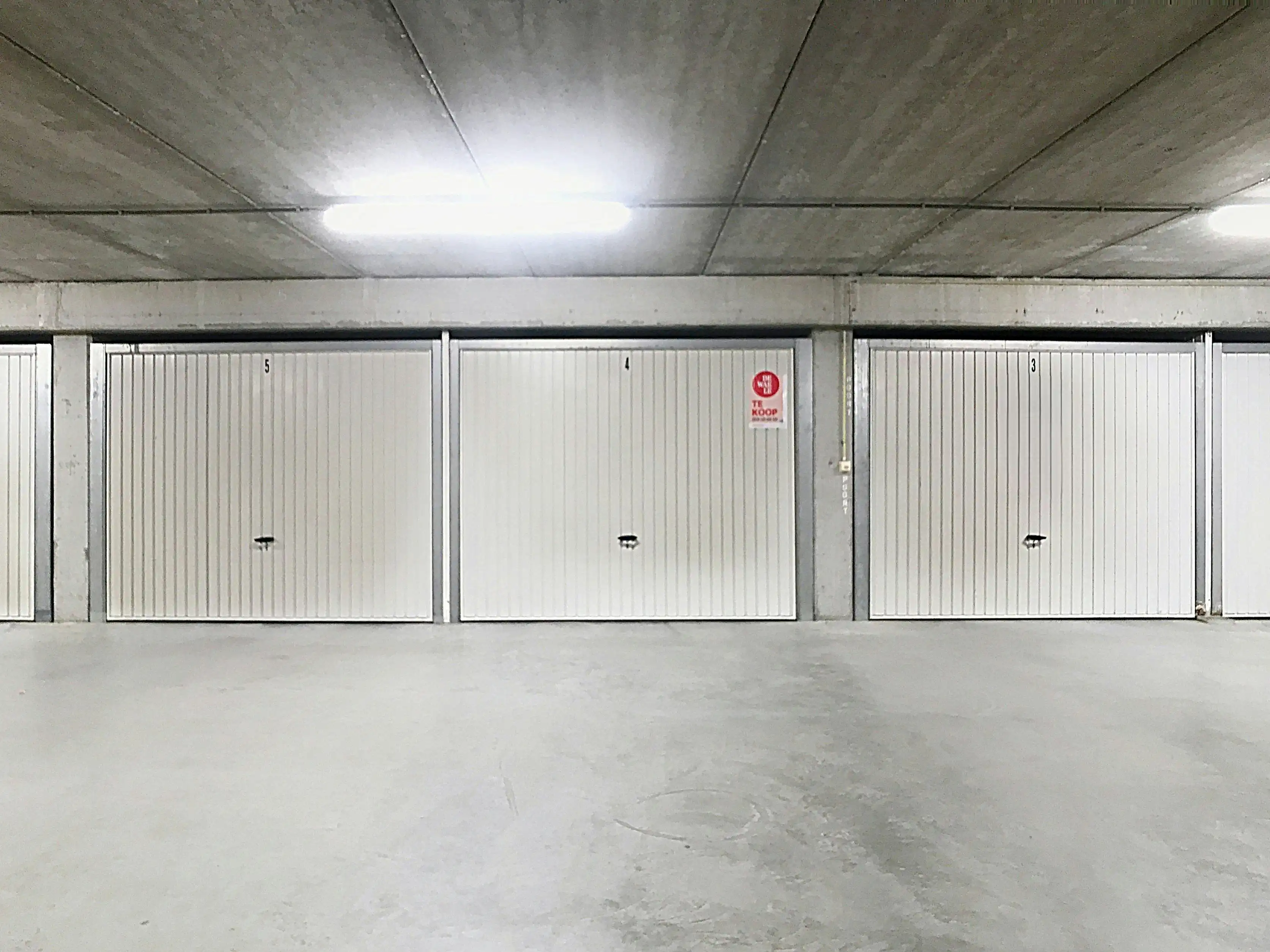 Ruime garagebox op topligging te Duinenweg! foto 14