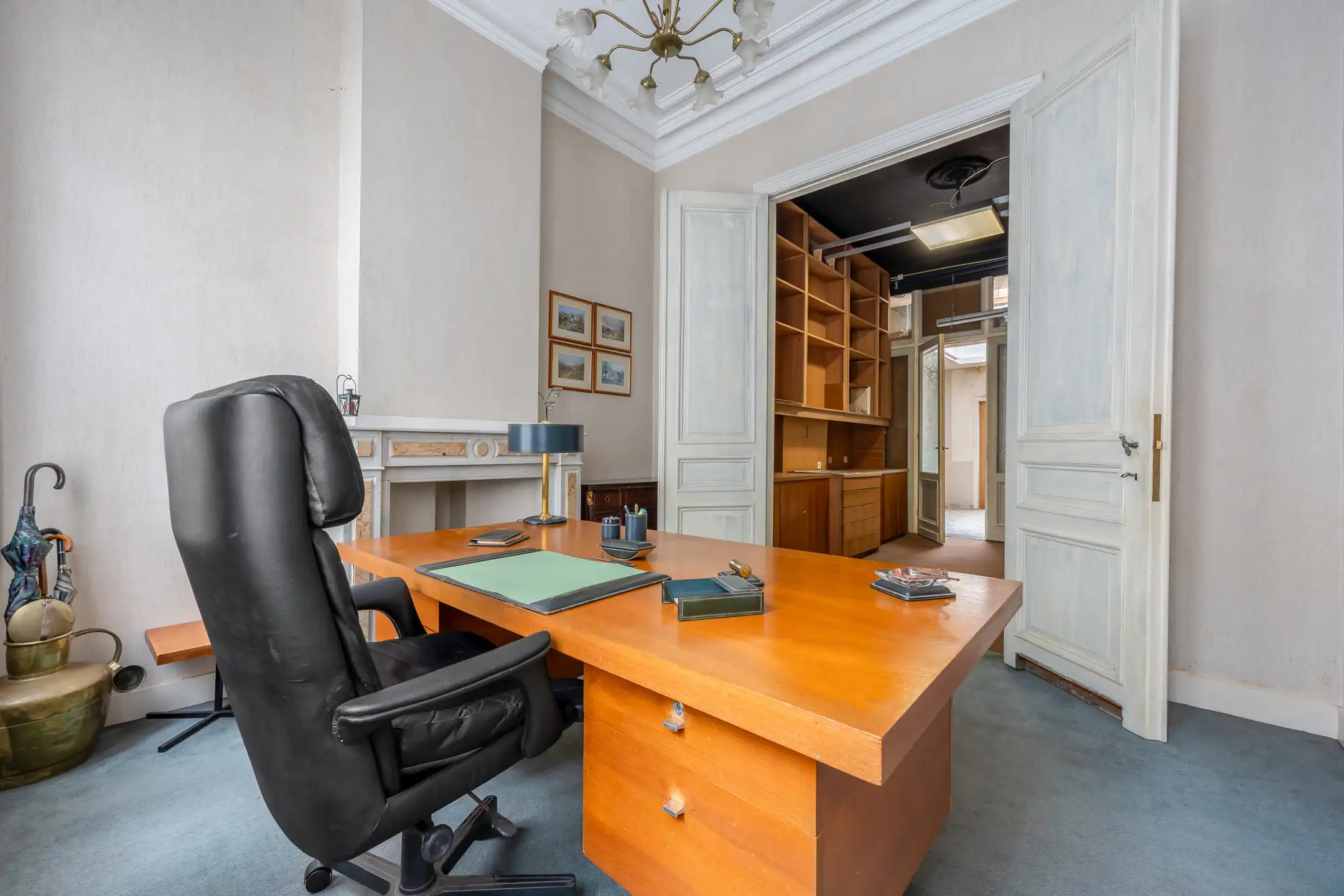 Authentieke herenwoning met potentieel te koop foto 3